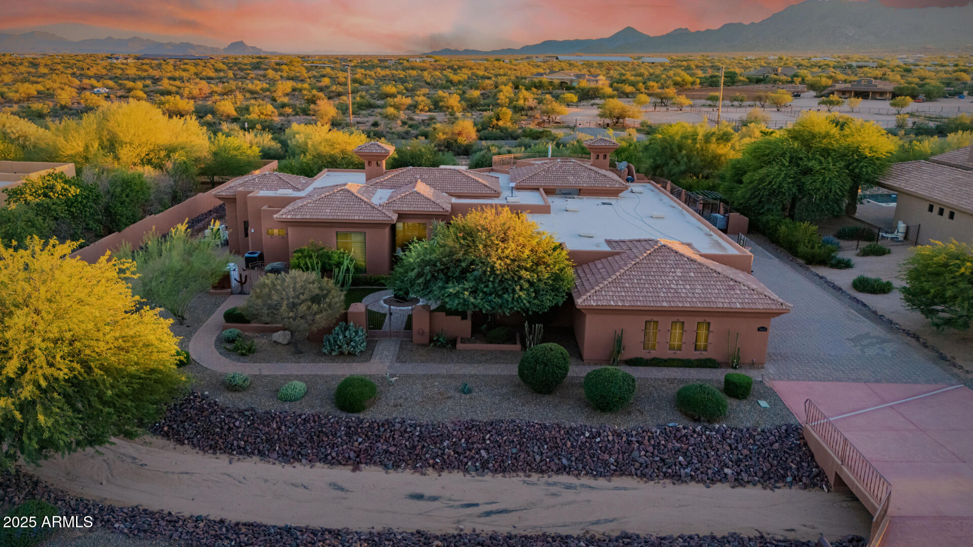 14521 E DESERT VISTA Trail