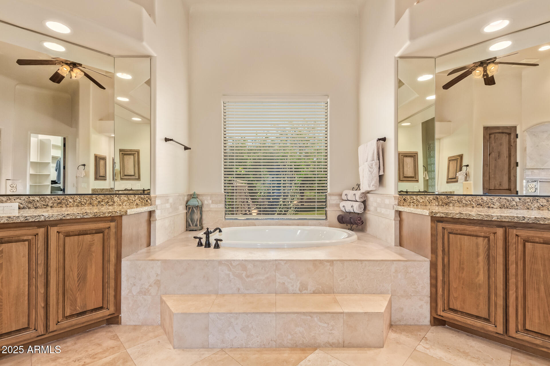 14521 E DESERT VISTA Trail