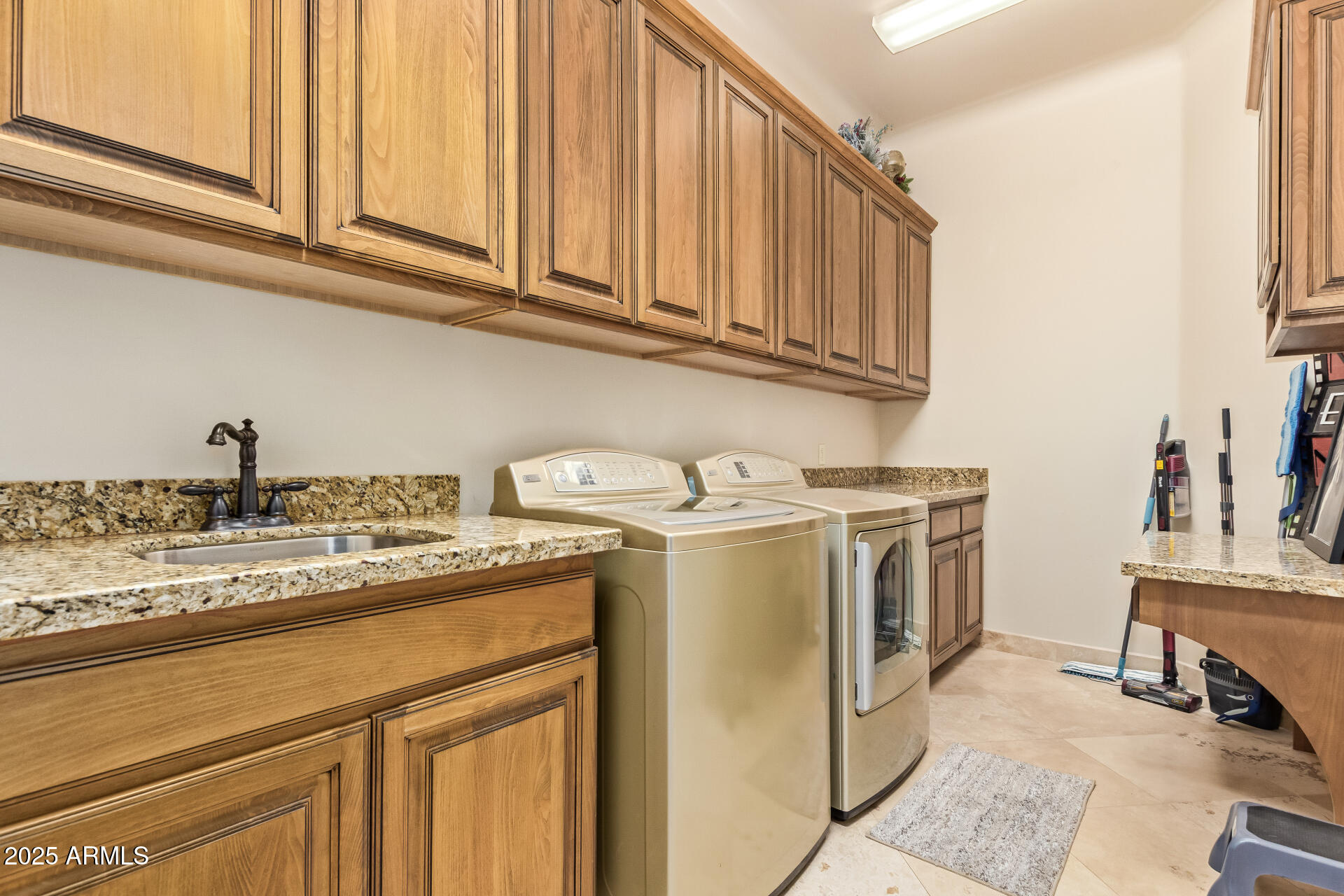 14521 E DESERT VISTA Trail