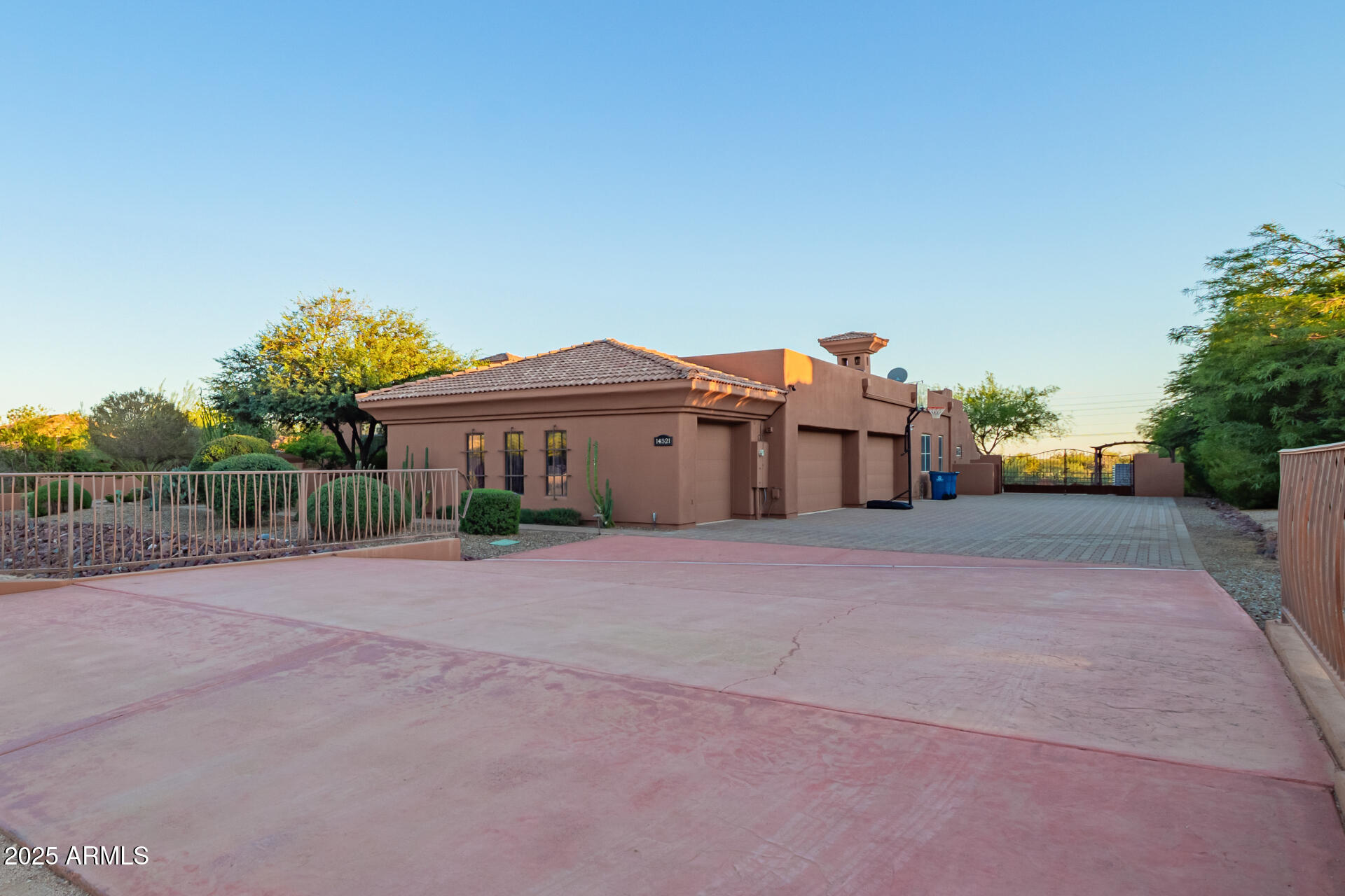 14521 E DESERT VISTA Trail