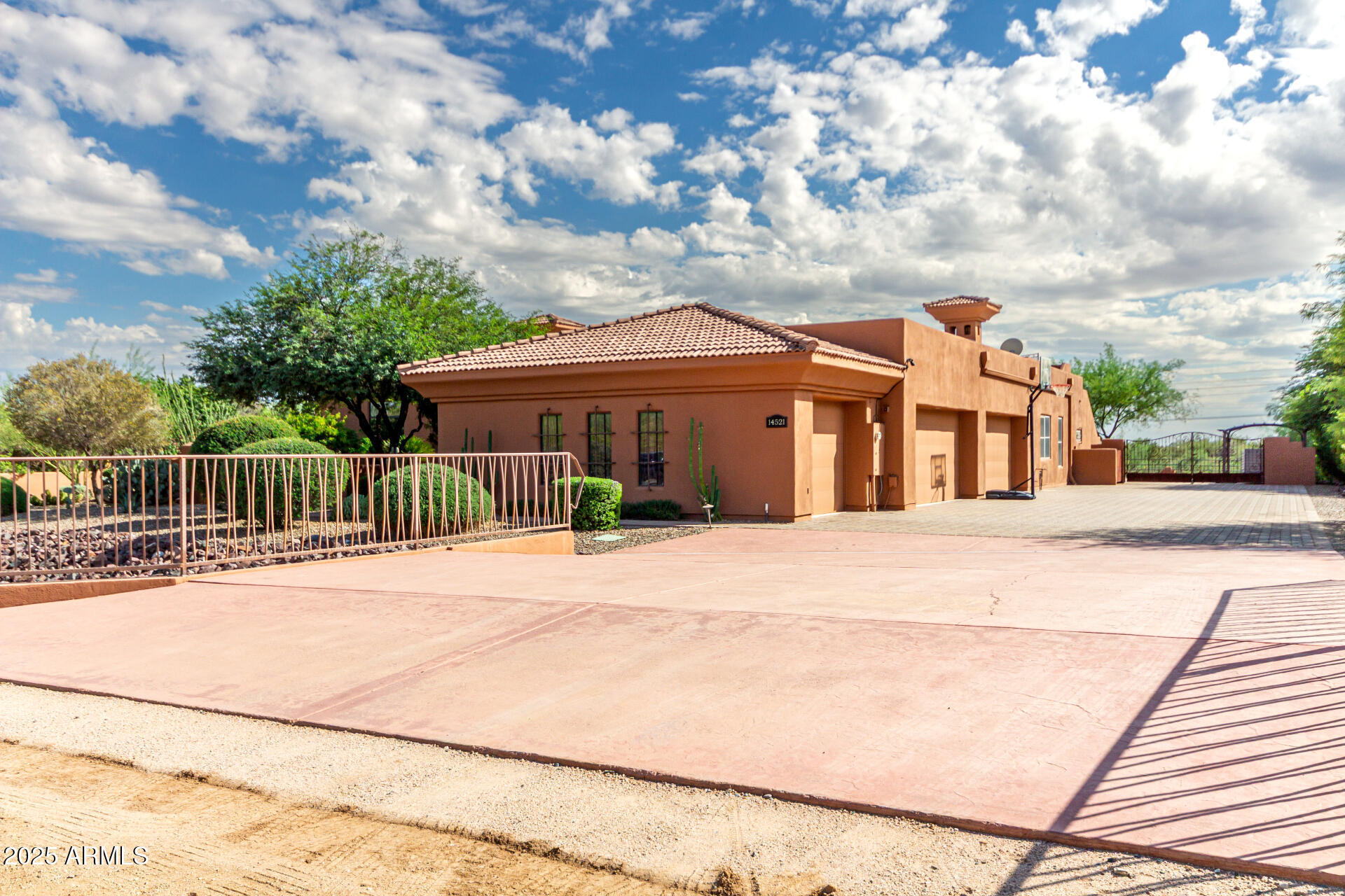 14521 E DESERT VISTA Trail
