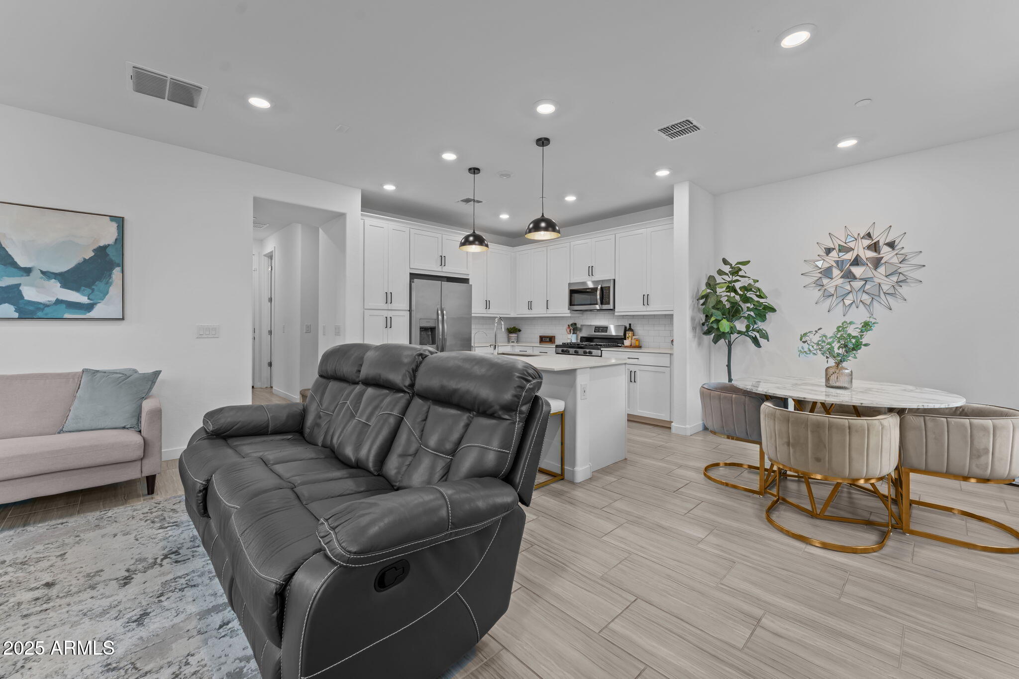 4077 S Sabrina Drive, 27