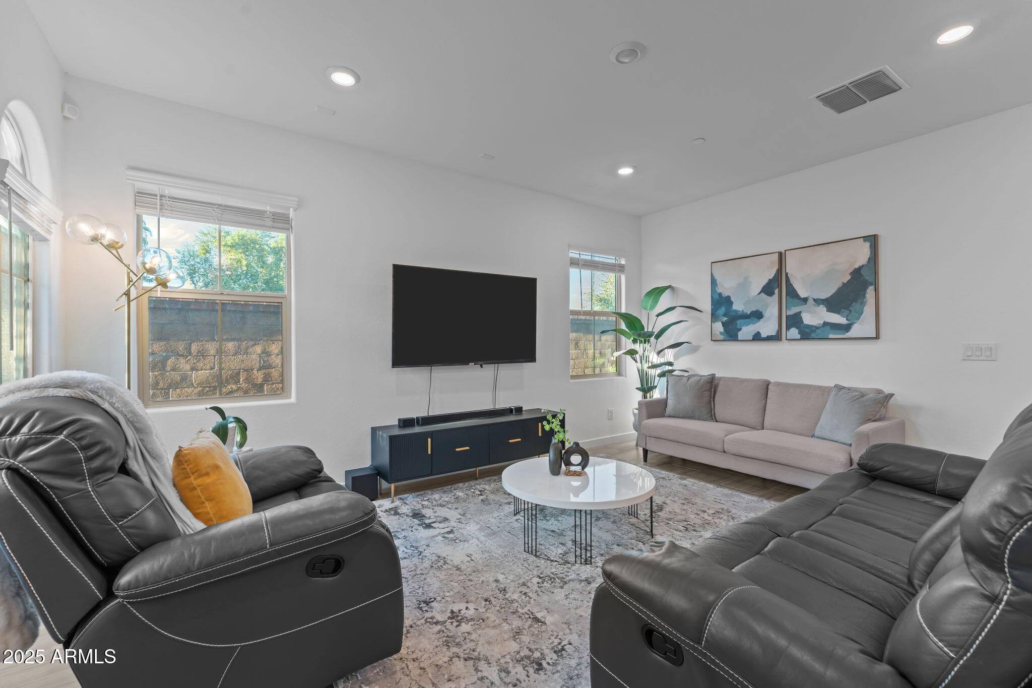 4077 S Sabrina Drive, 27