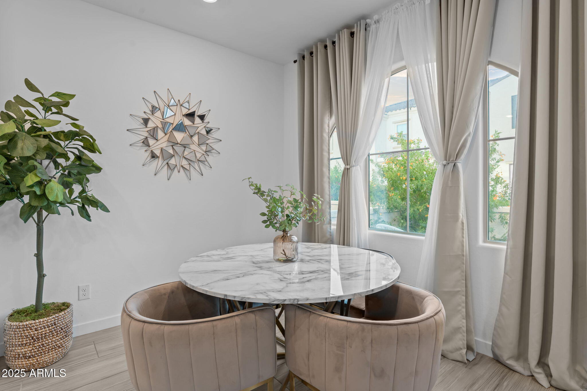 4077 S Sabrina Drive, 27