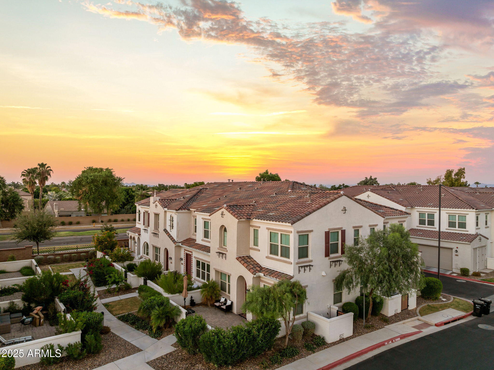 4077 S Sabrina Drive, 27