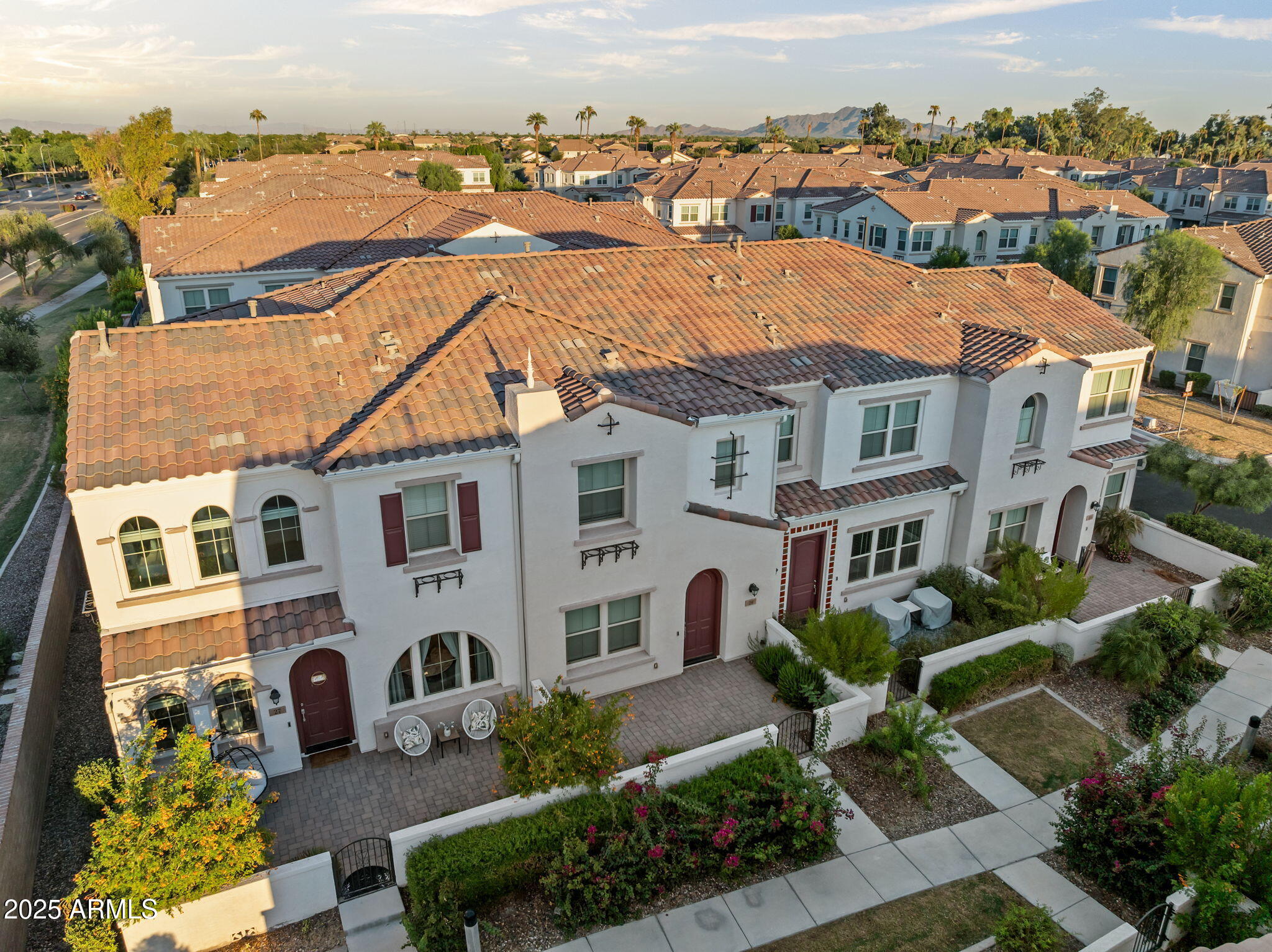 4077 S Sabrina Drive, 27