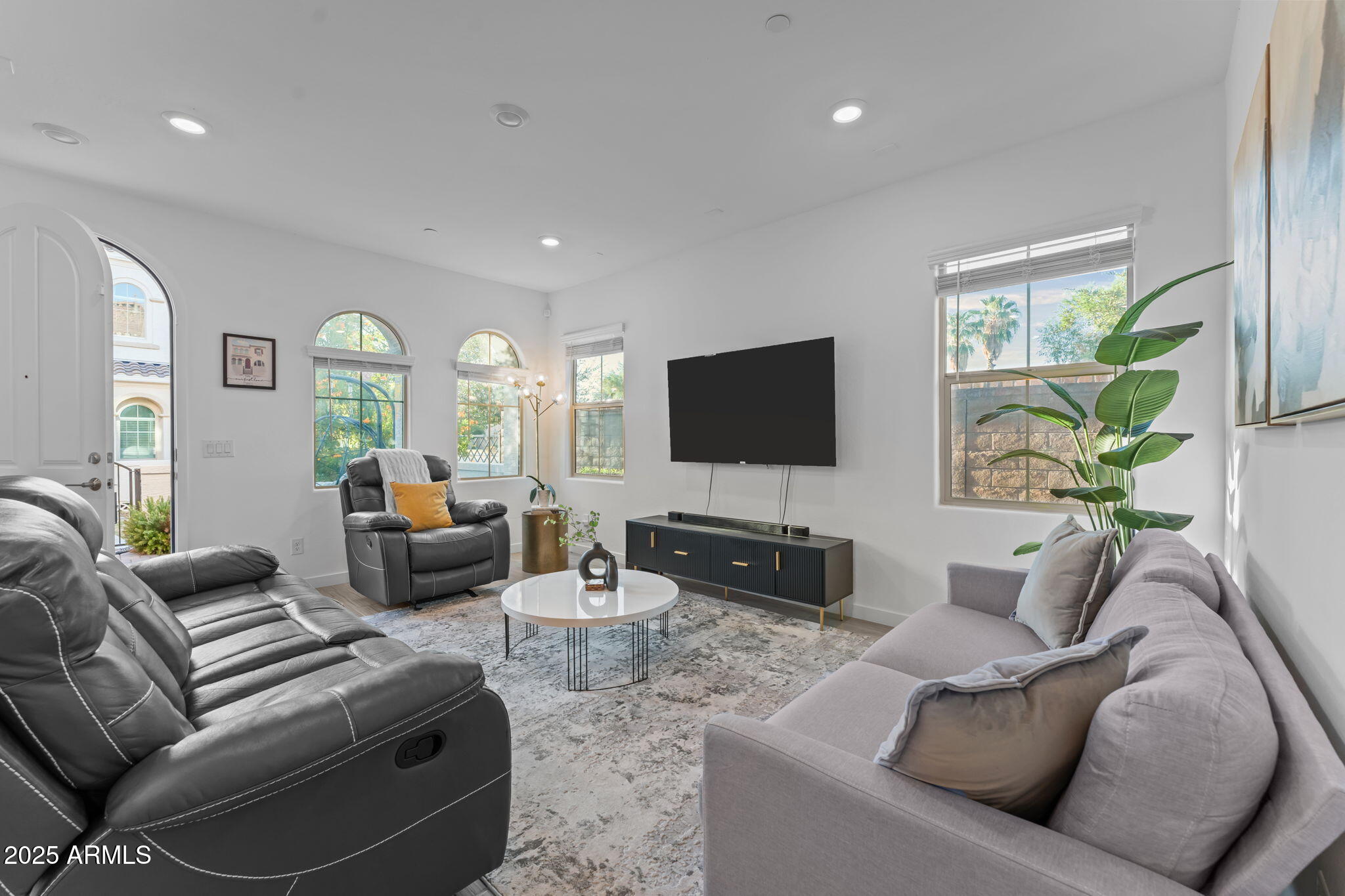 4077 S Sabrina Drive, 27