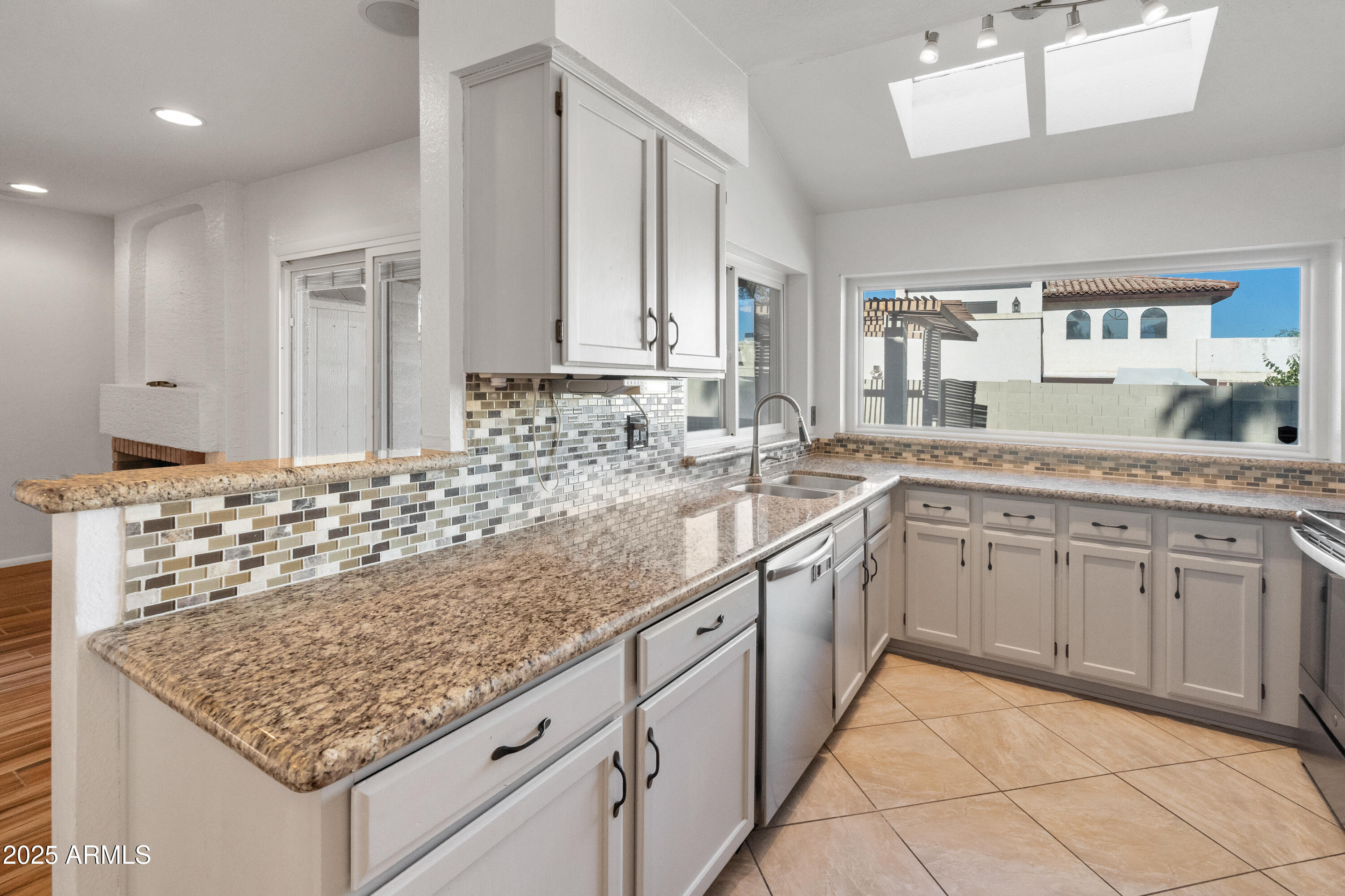 4652 E PIEDMONT Road