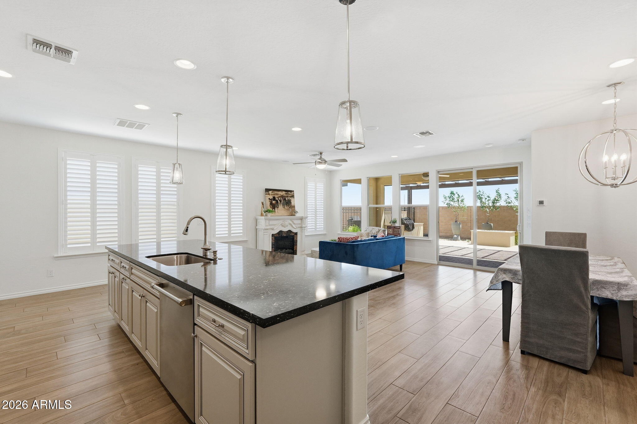 291 E LAS PUERTAS Lane, Queen Creek