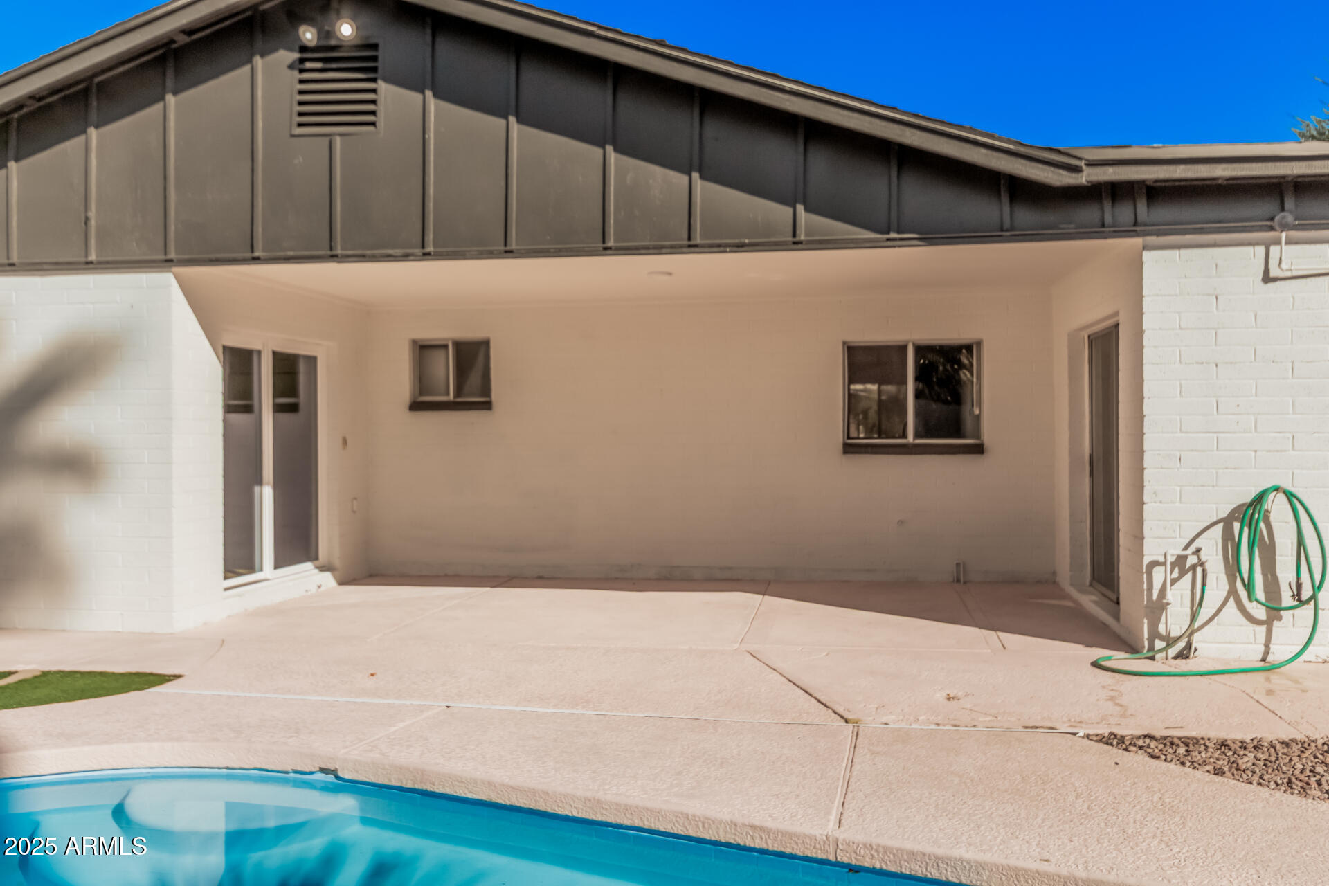 2349 W CONCHO Avenue
