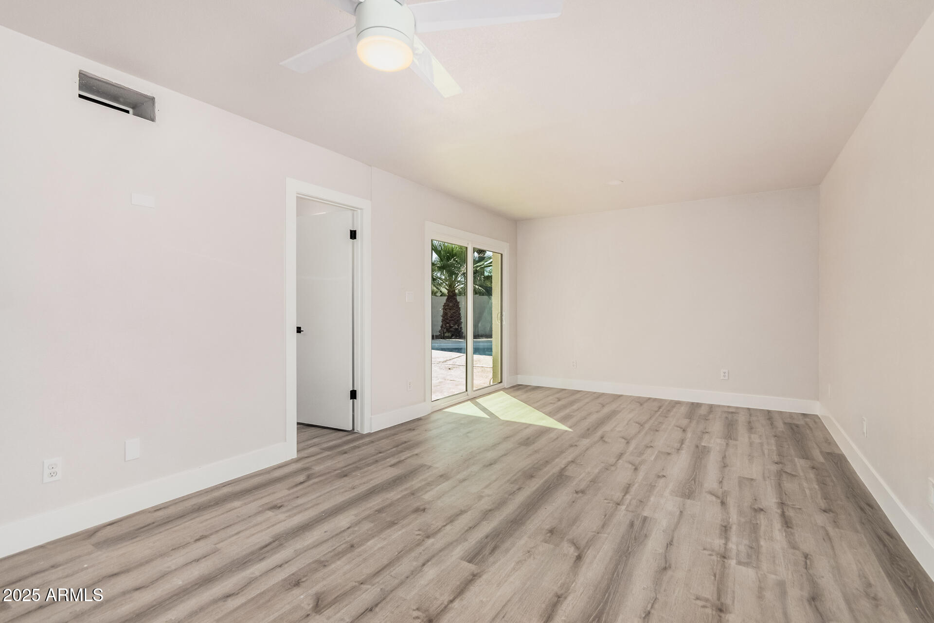 2349 W CONCHO Avenue