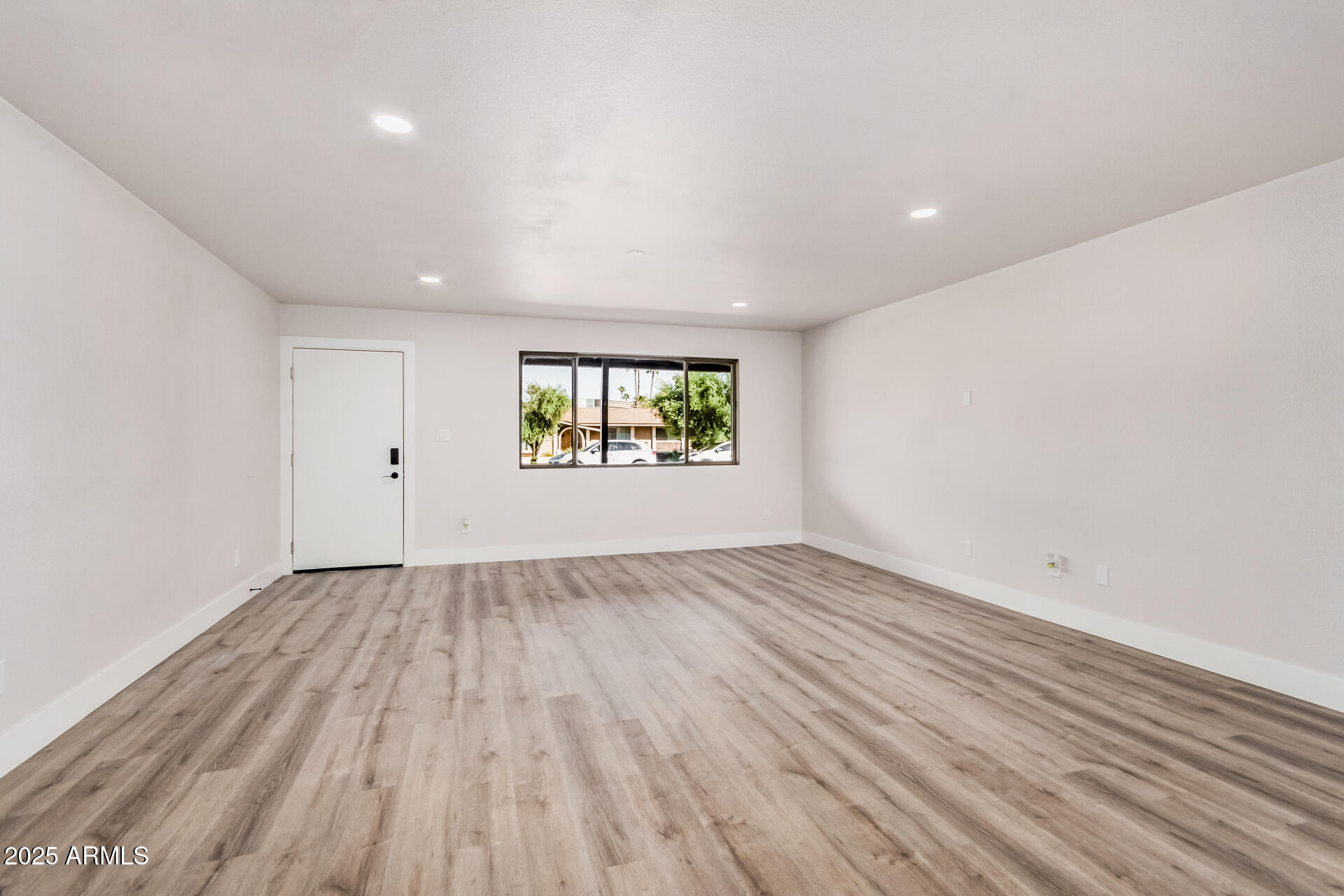 2349 W CONCHO Avenue