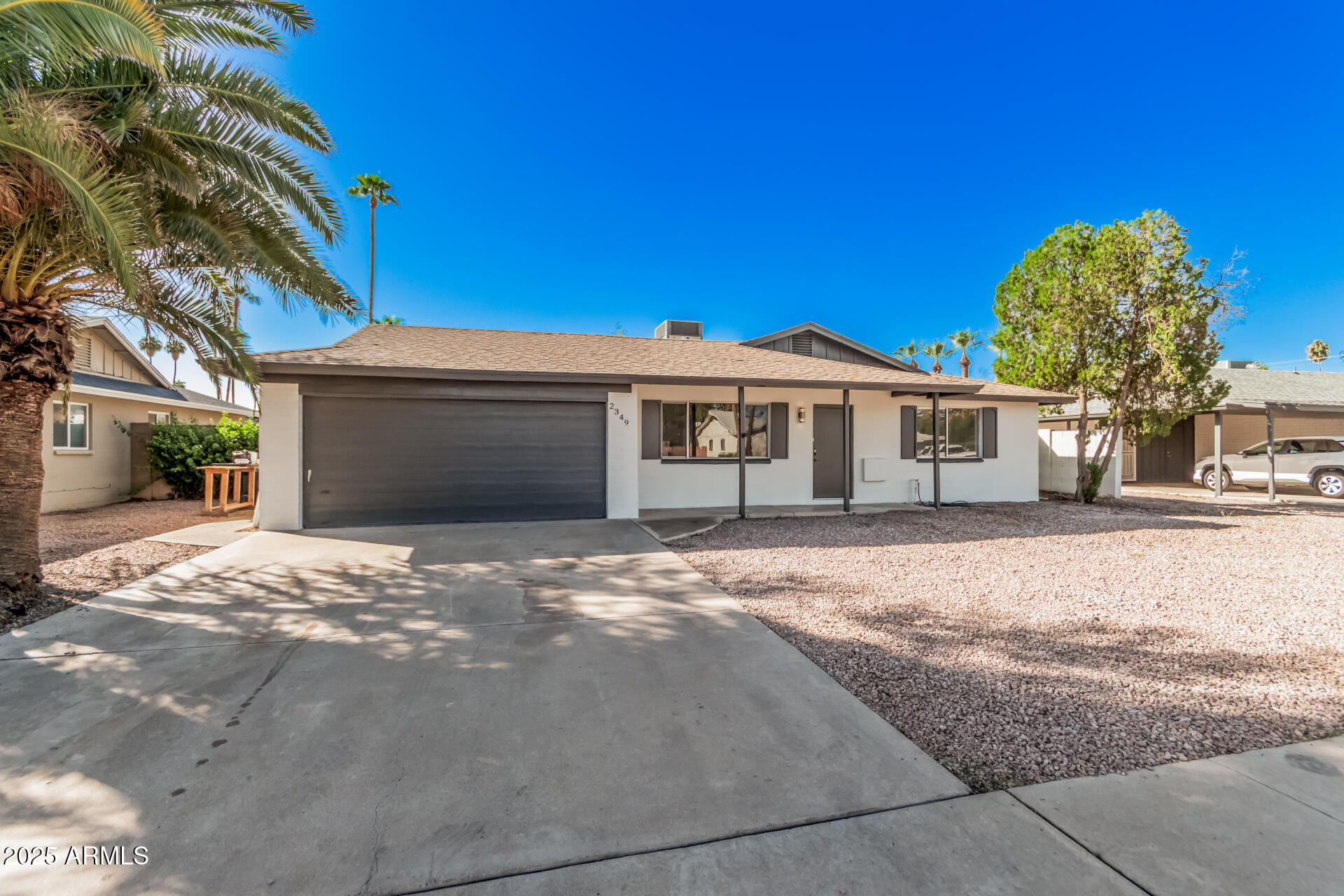 2349 W CONCHO Avenue