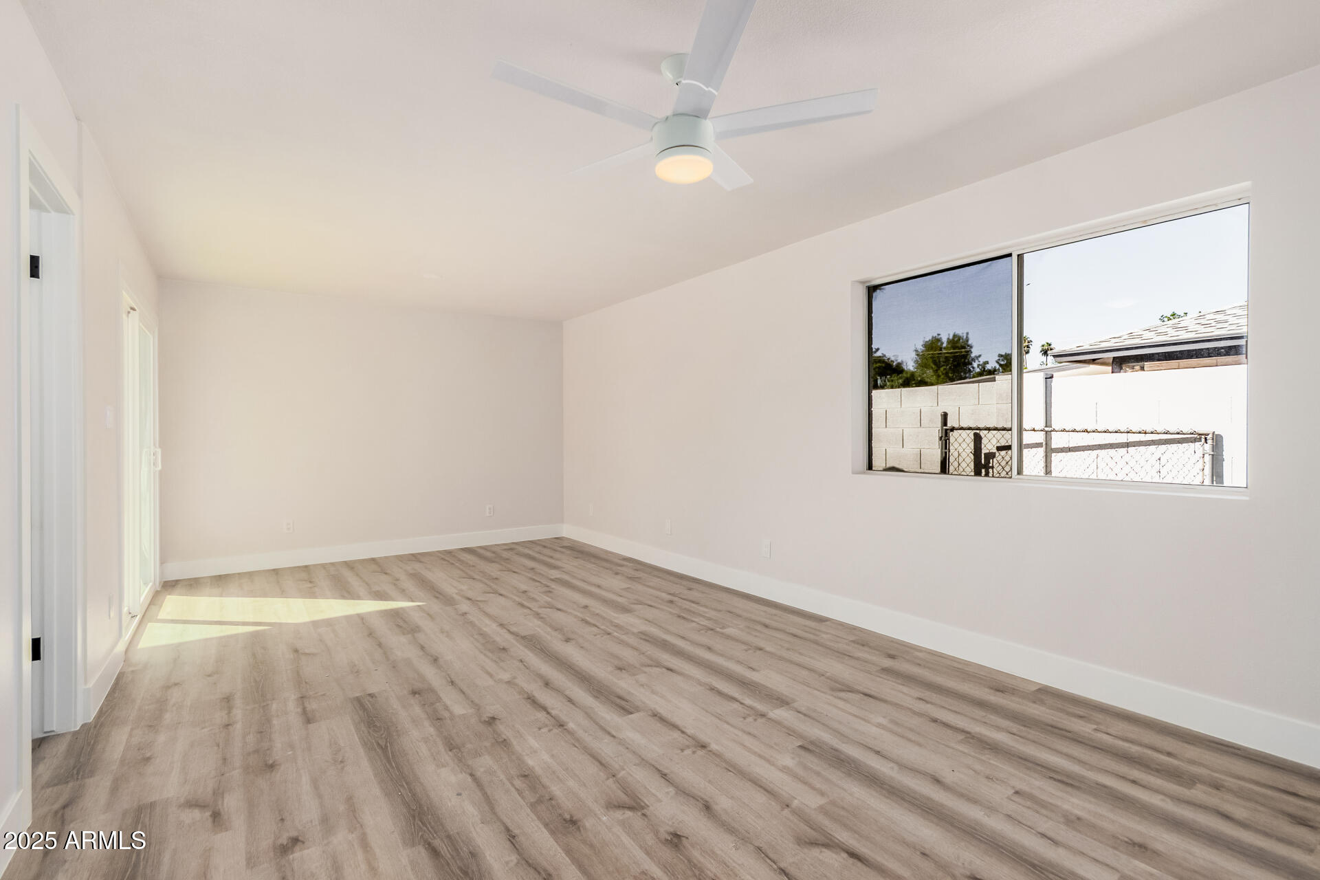 2349 W CONCHO Avenue