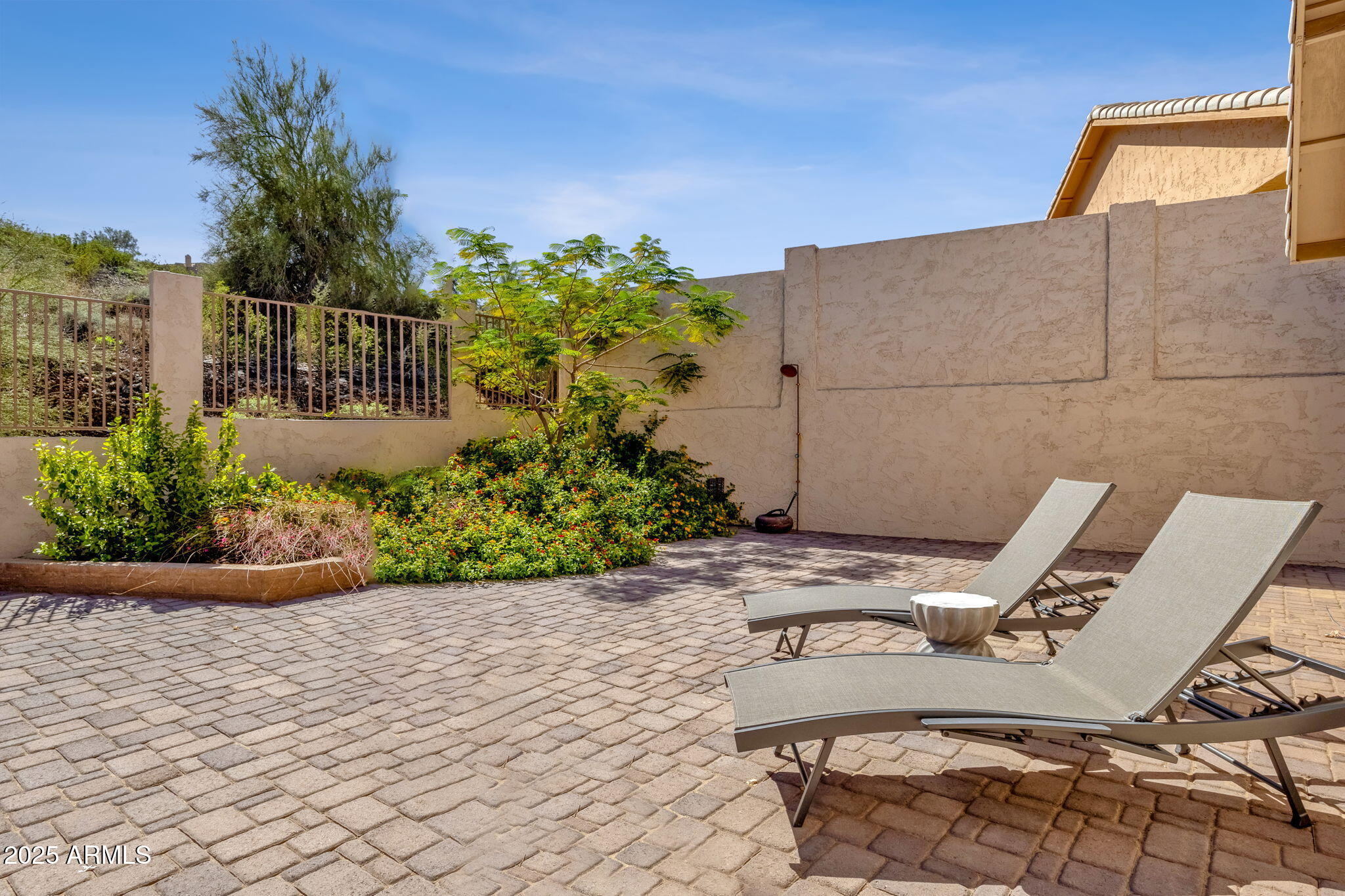 621 E GOLDENROD Street, Phoenix