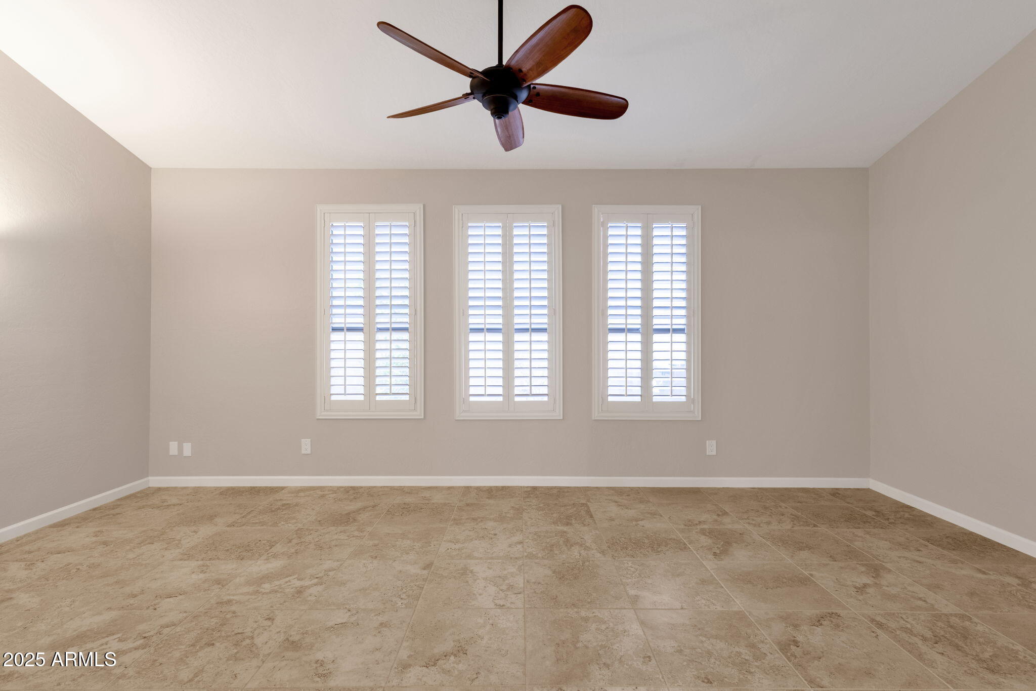 621 E GOLDENROD Street, Phoenix