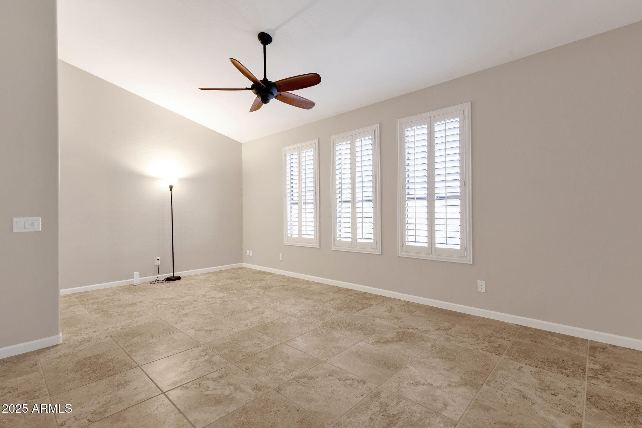 621 E GOLDENROD Street, Phoenix