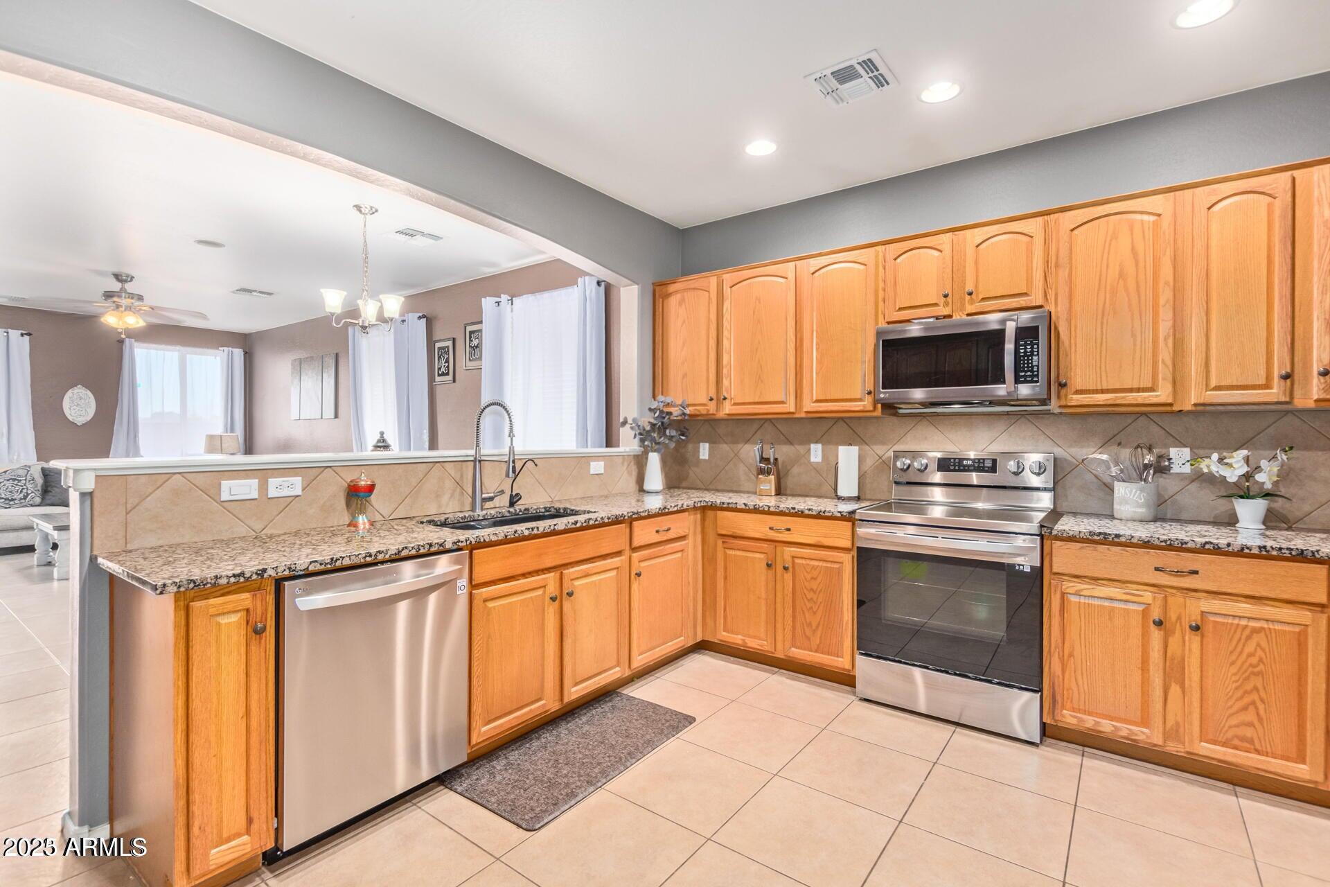 3652 E ODESSA Drive, San Tan Valley