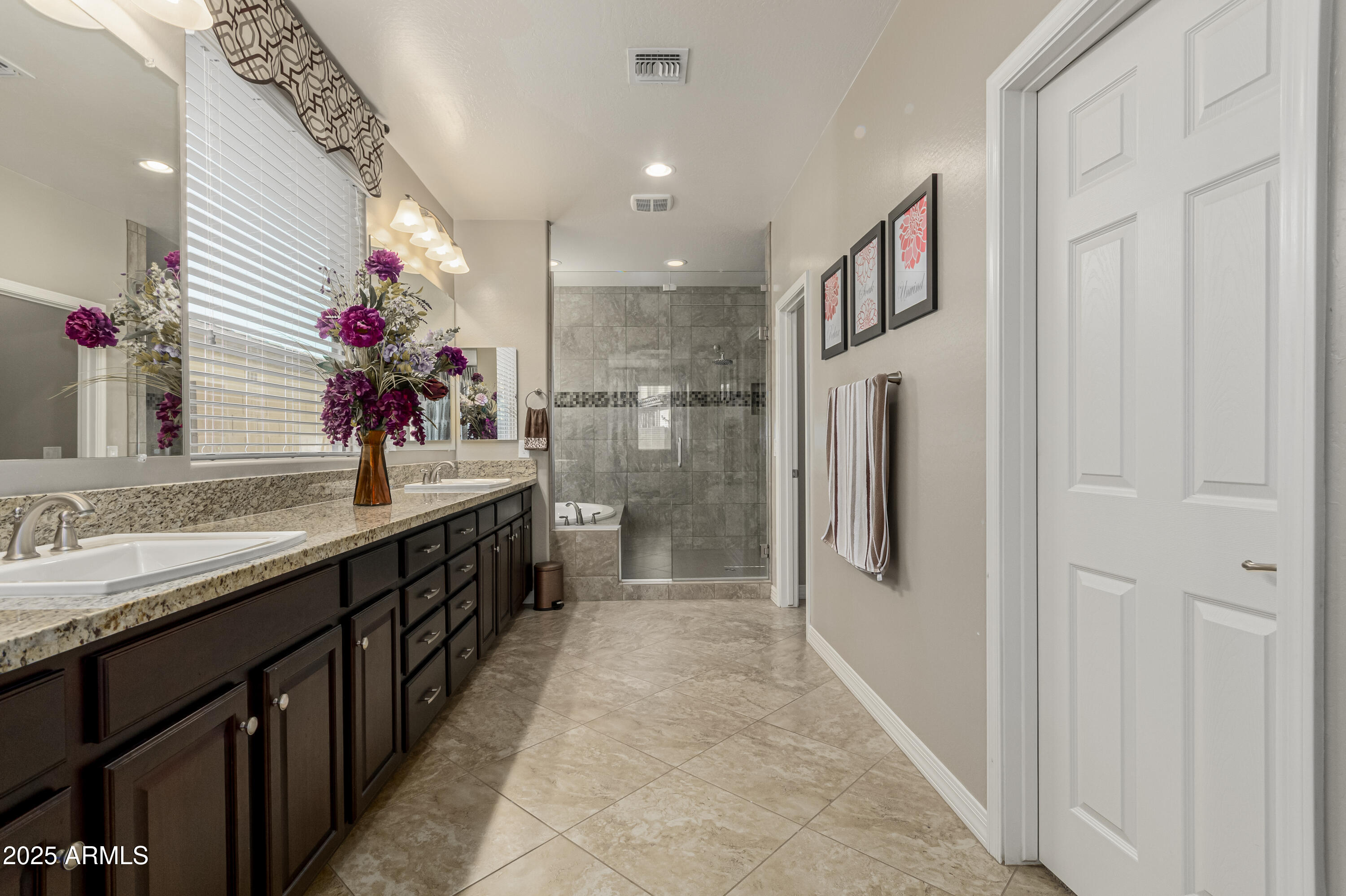 9747 W SANDS Drive, Peoria