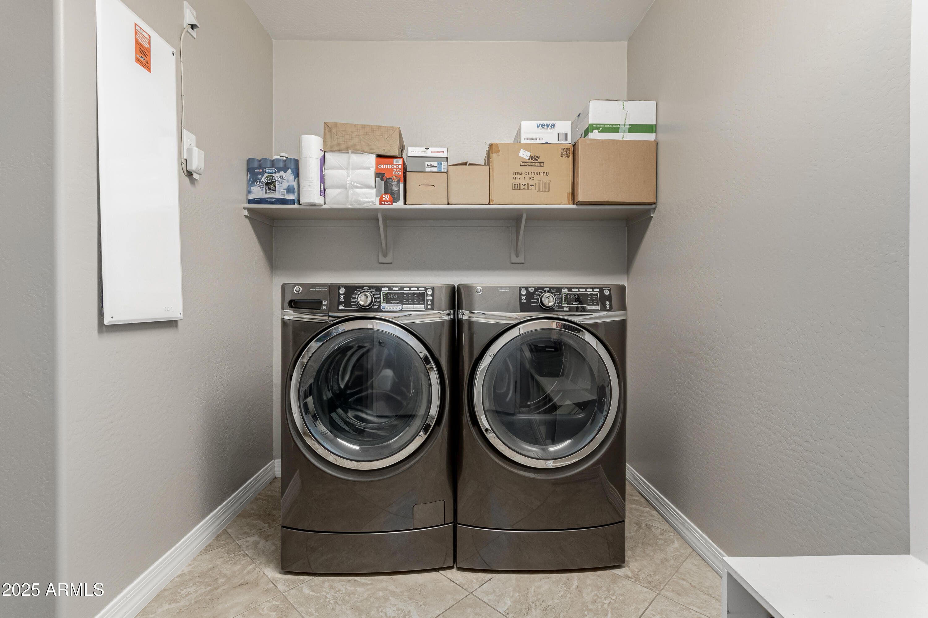 9747 W SANDS Drive, Peoria