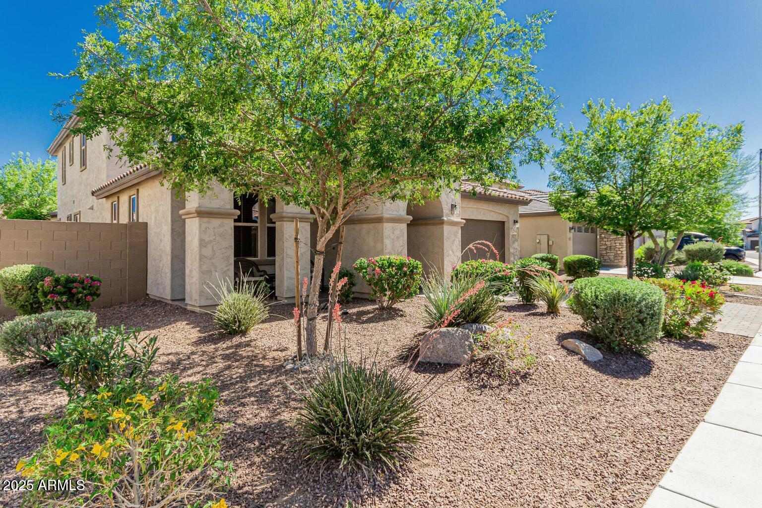 9747 W SANDS Drive, Peoria