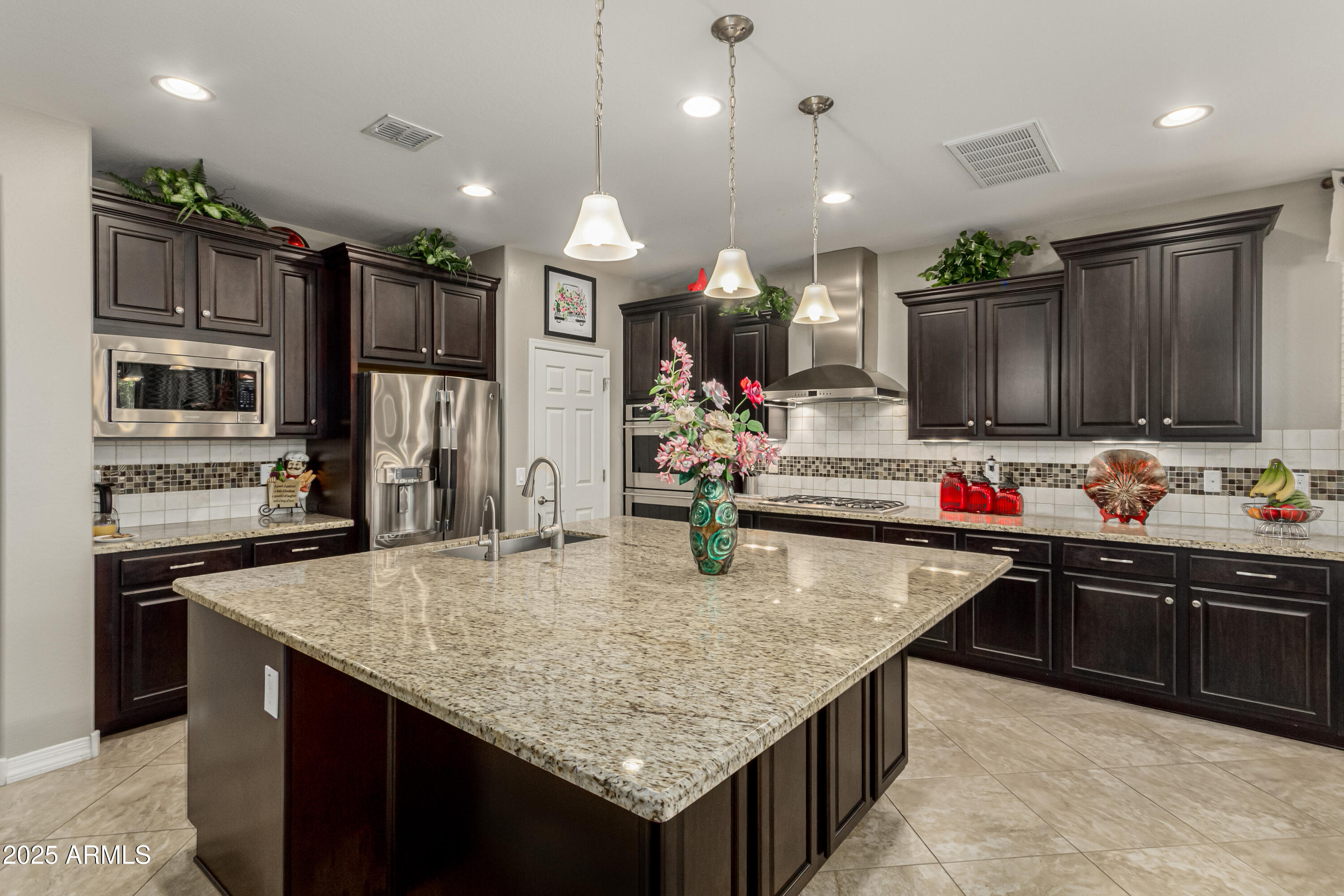 9747 W SANDS Drive, Peoria