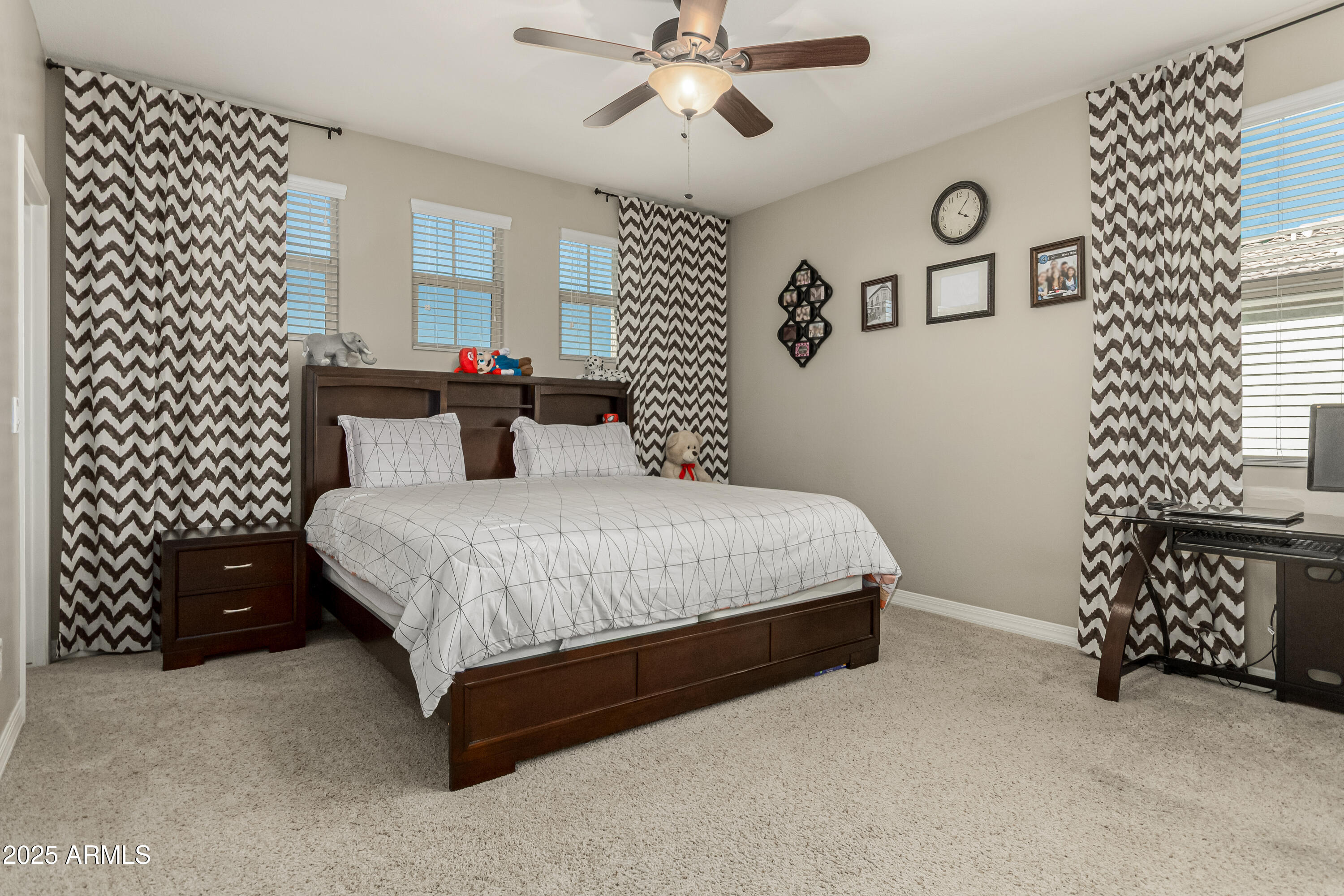 9747 W SANDS Drive, Peoria