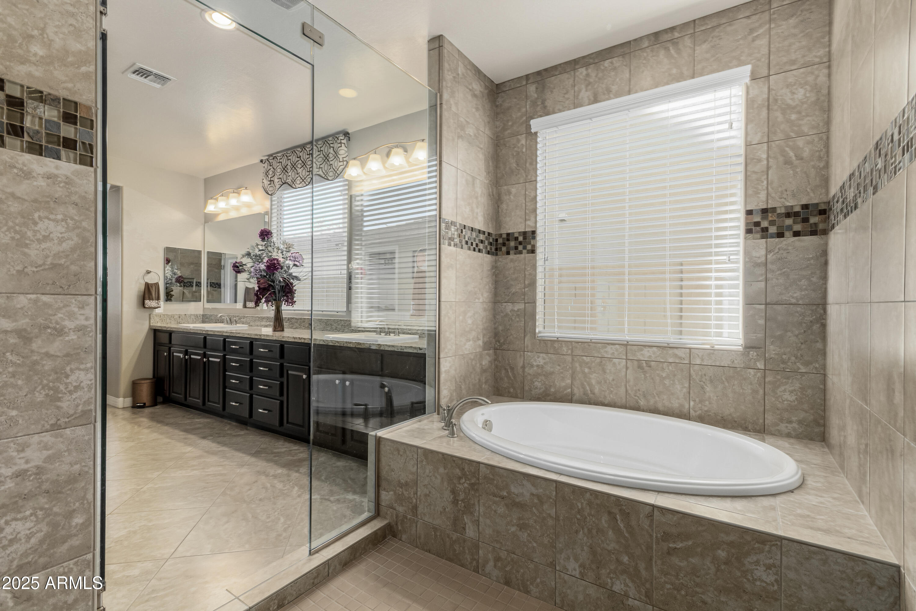 9747 W SANDS Drive, Peoria