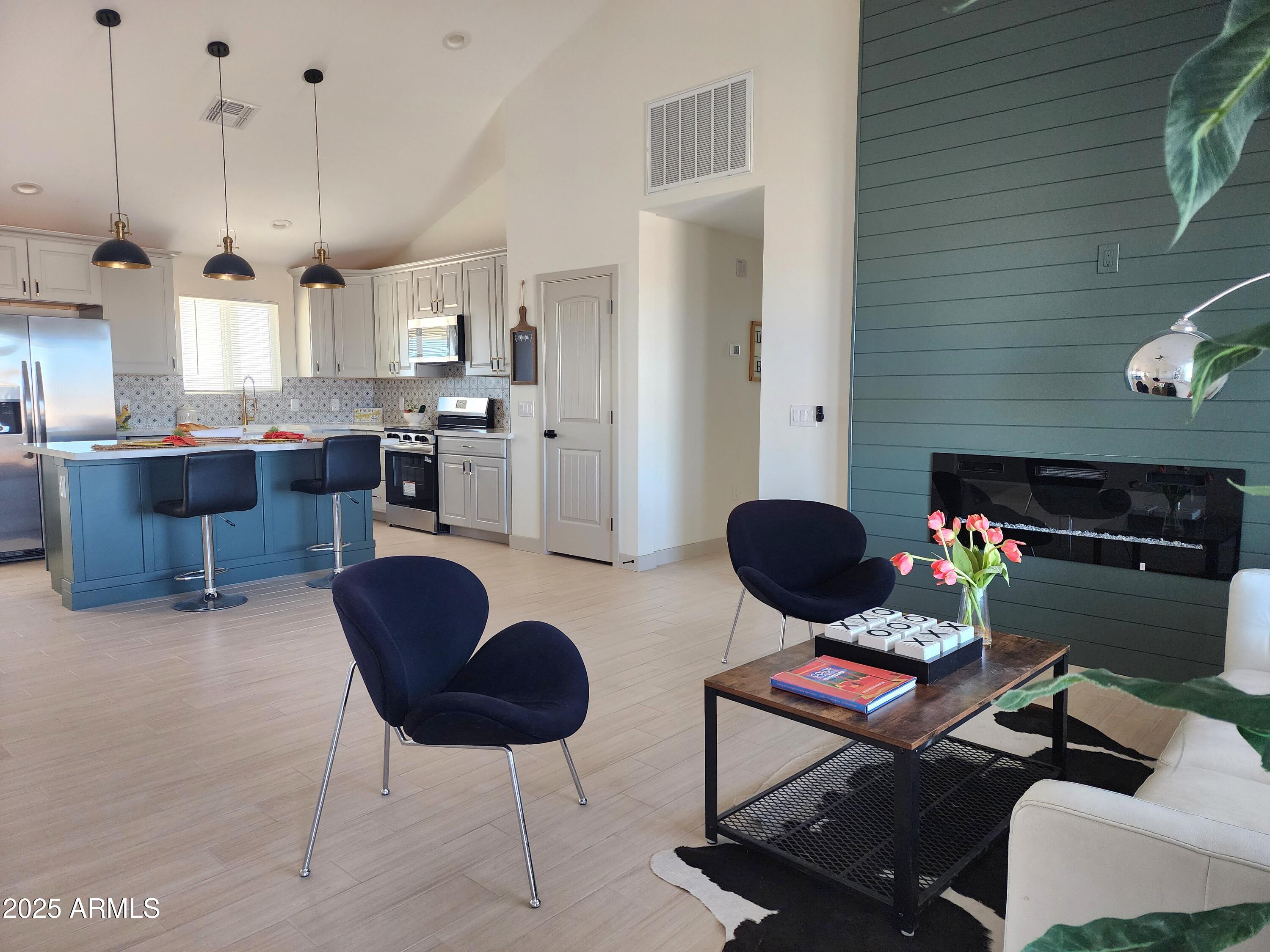 36915 W MONROE Street