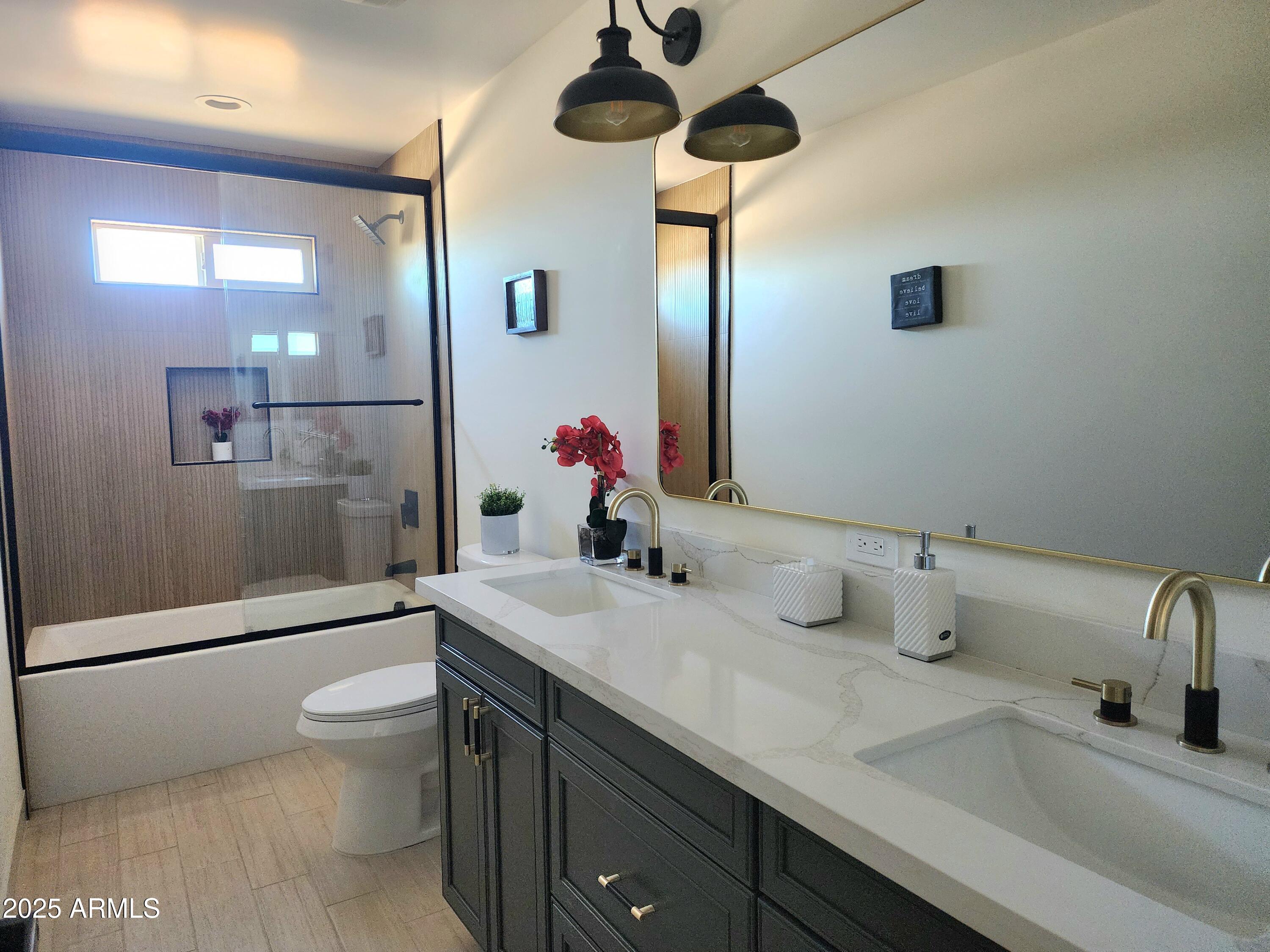 36915 W MONROE Street