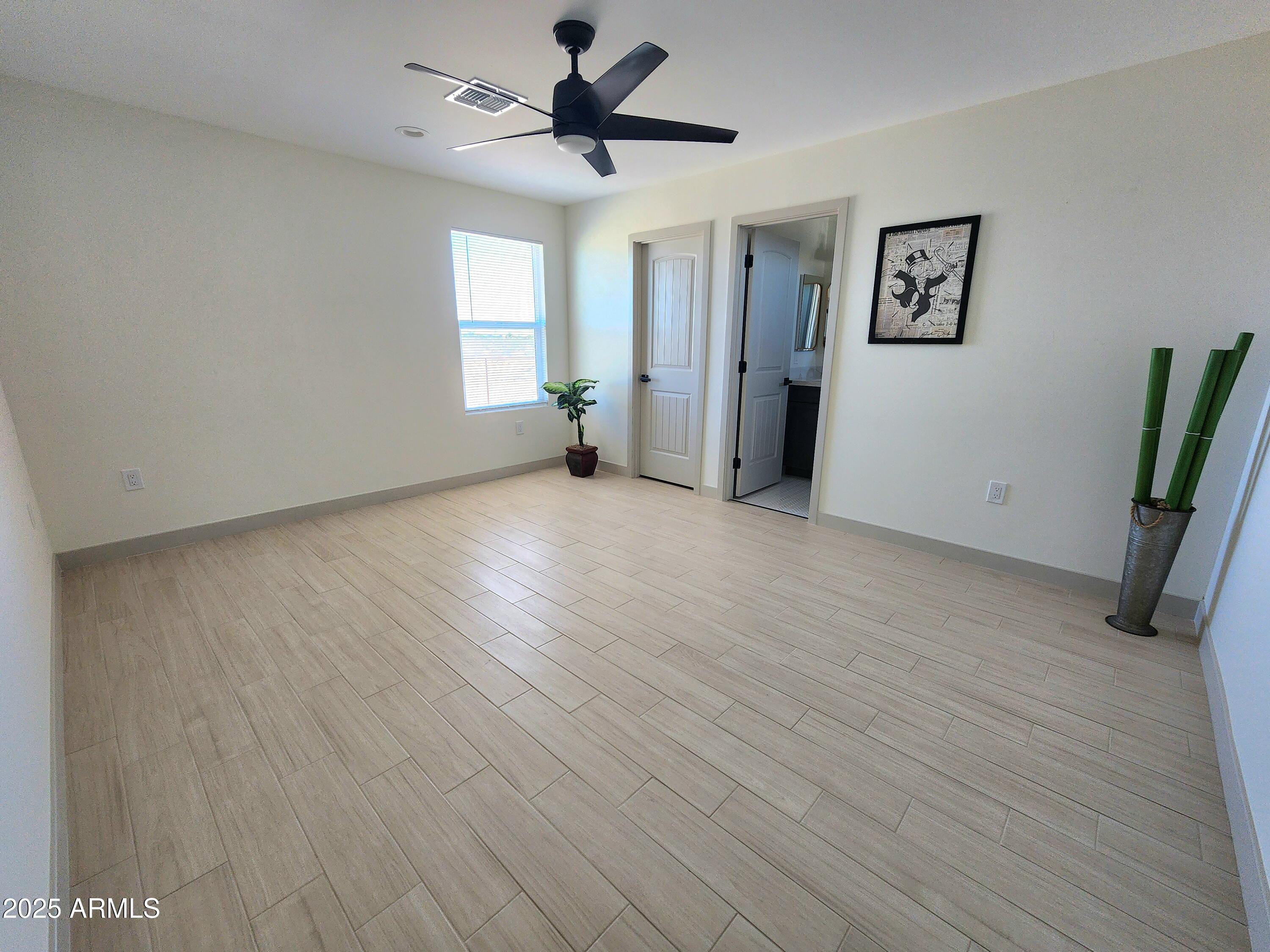 36915 W MONROE Street