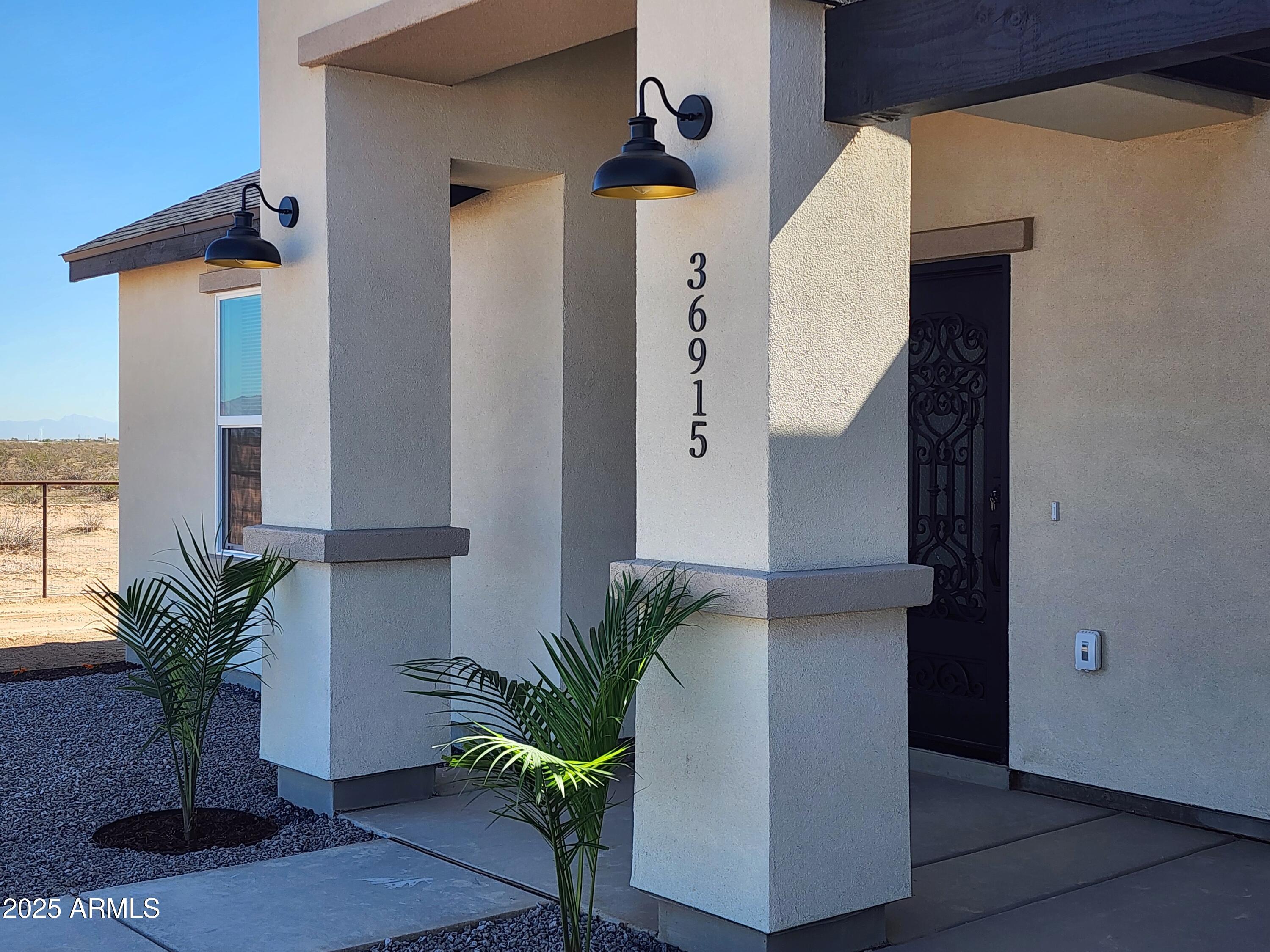 36915 W MONROE Street