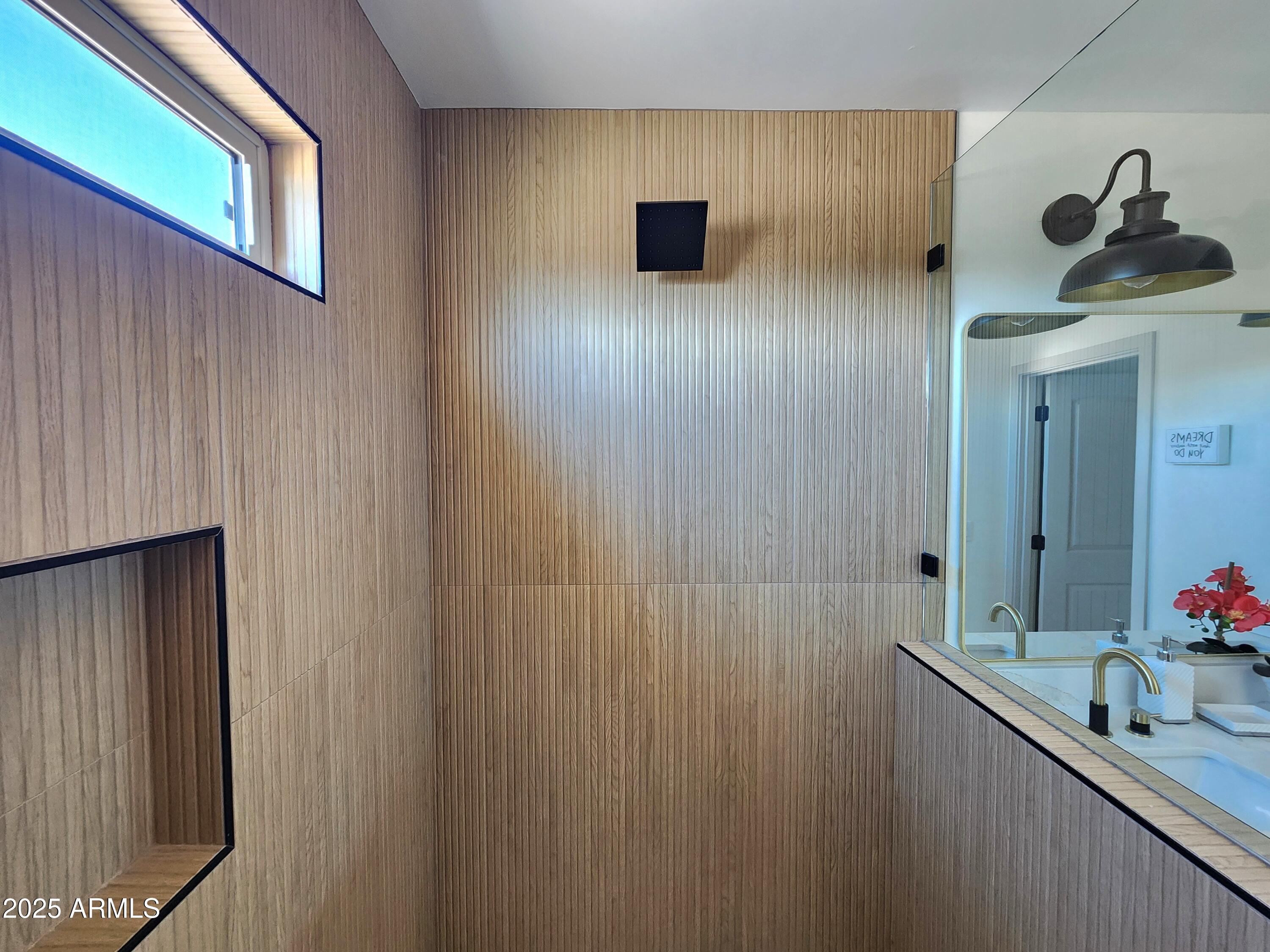 36915 W MONROE Street