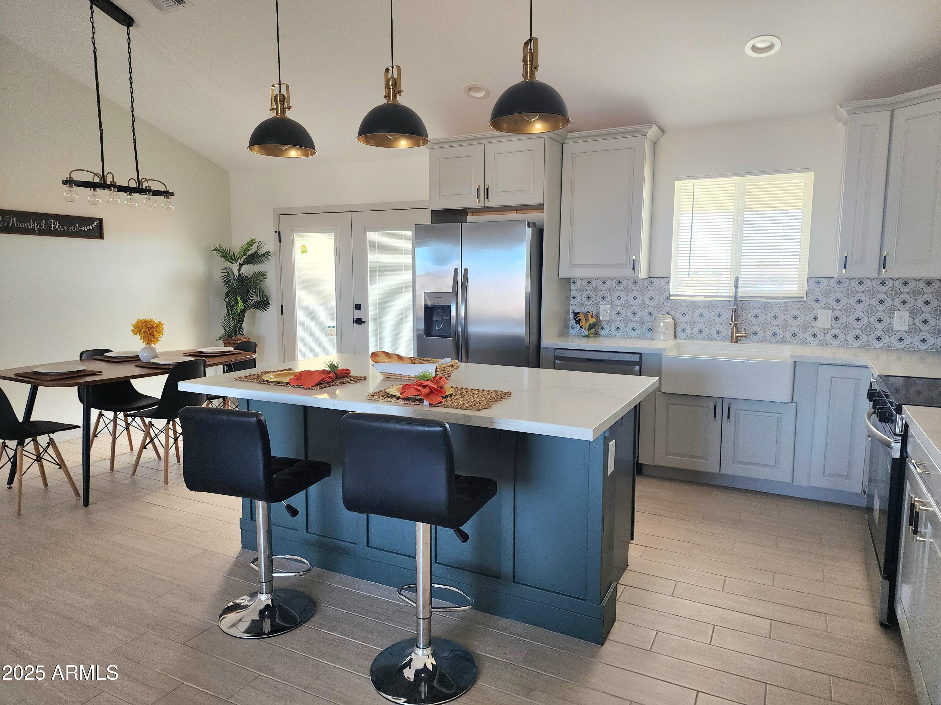 36915 W MONROE Street