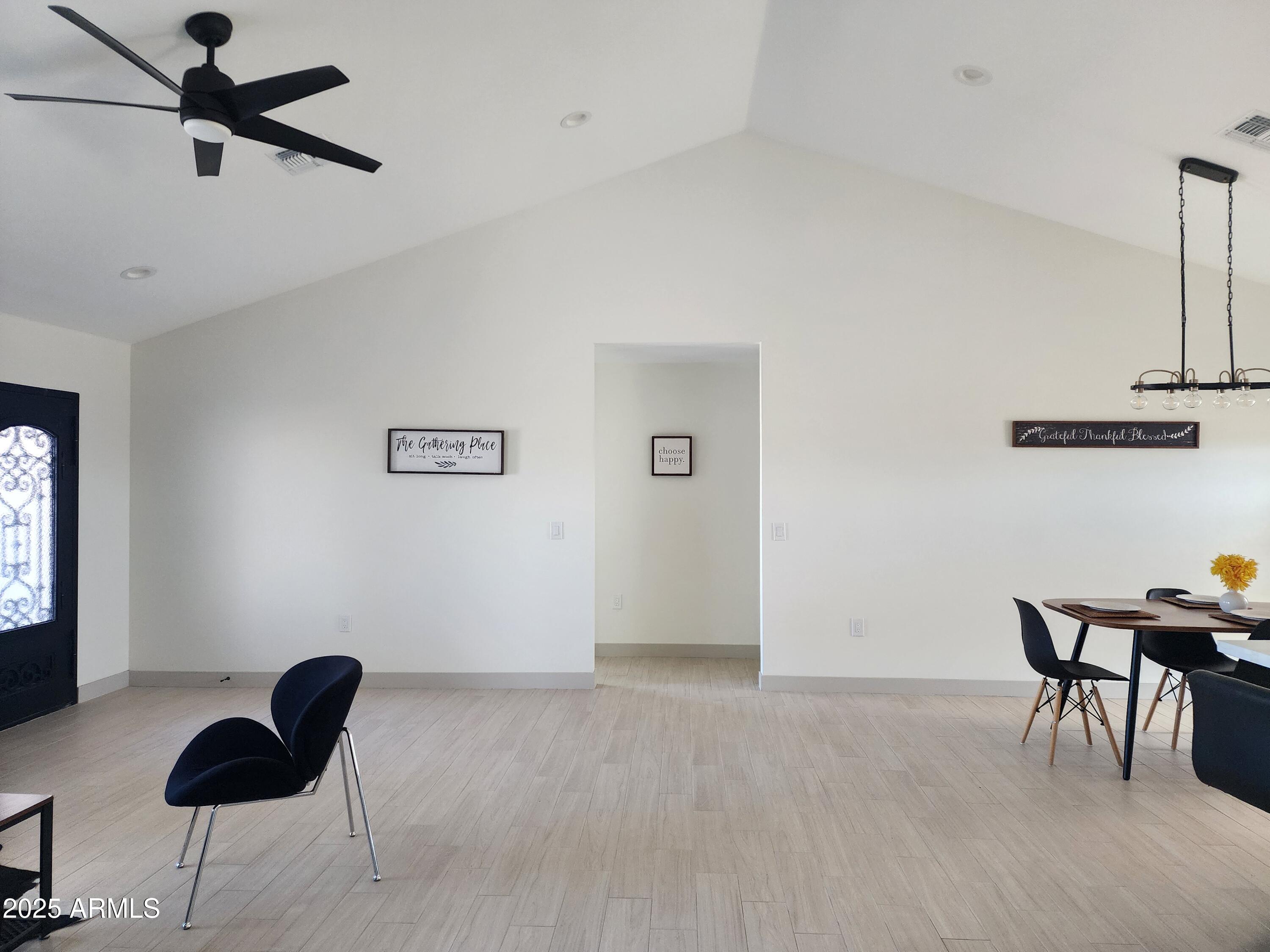 36915 W MONROE Street