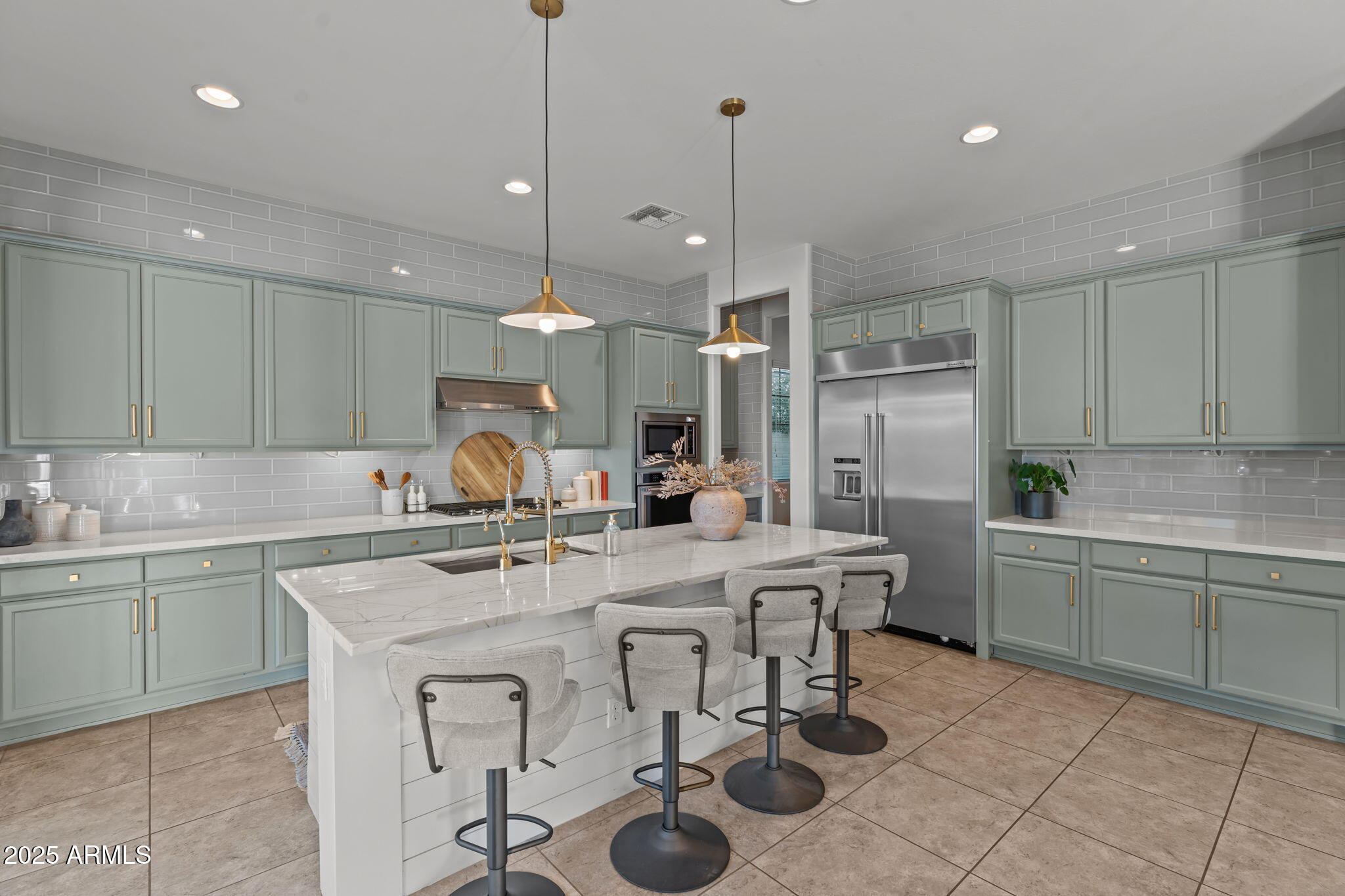 3827 E MEAD Drive, Chandler