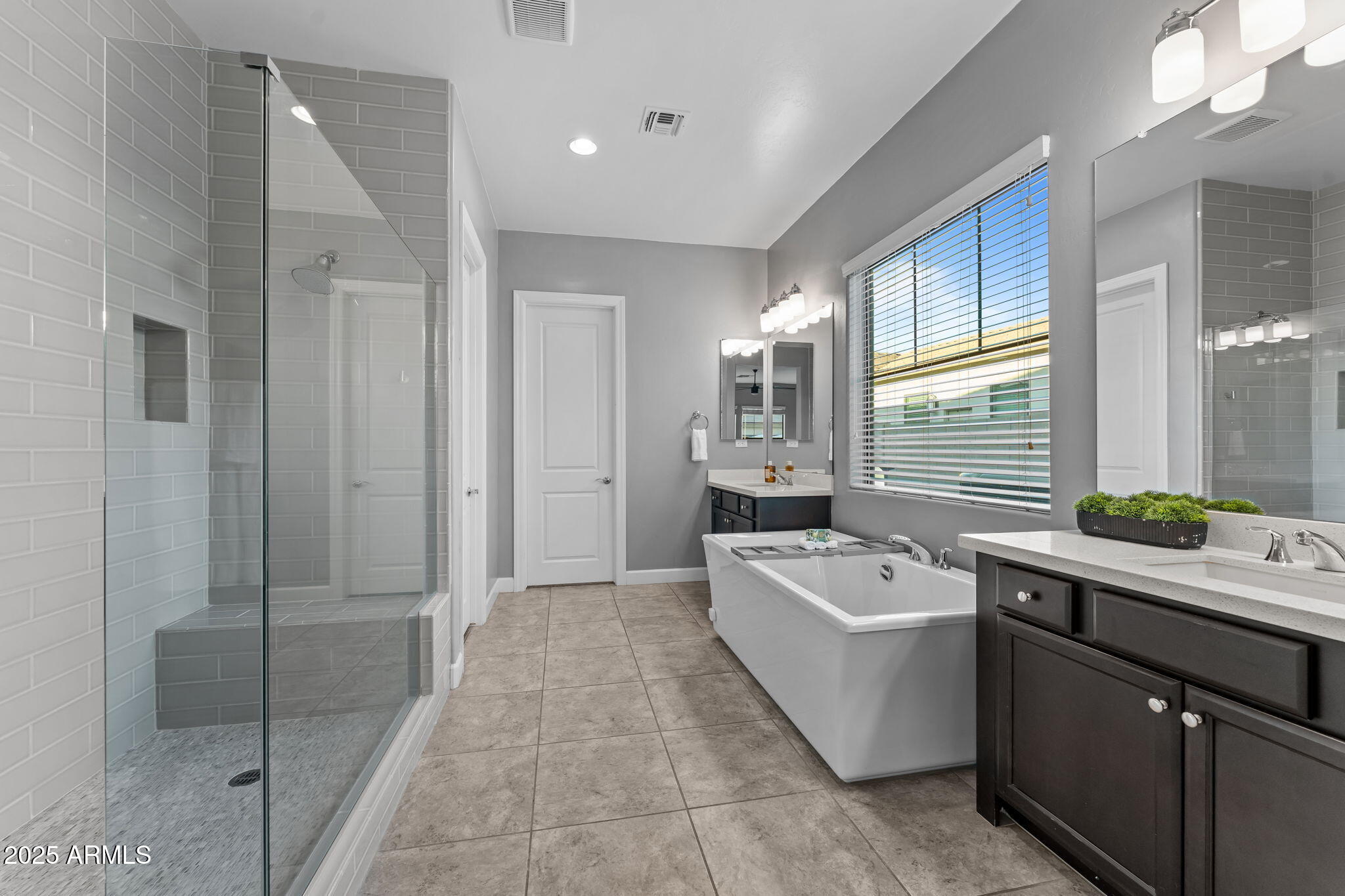 3827 E MEAD Drive, Chandler