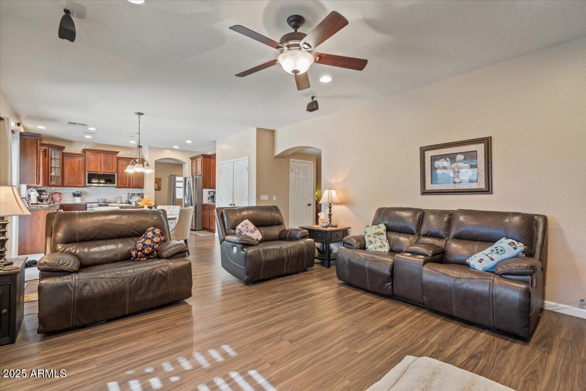 4223 E DEL RIO Drive, San Tan Valley