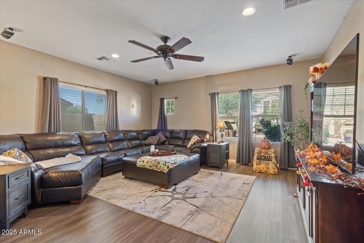 4223 E DEL RIO Drive, San Tan Valley