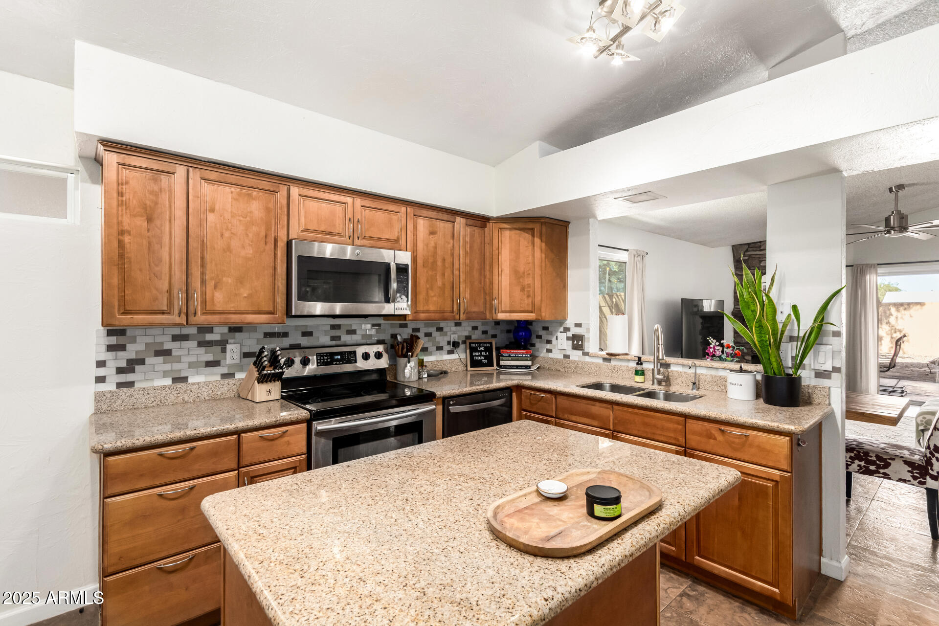 4126 E COVINA Street, Mesa