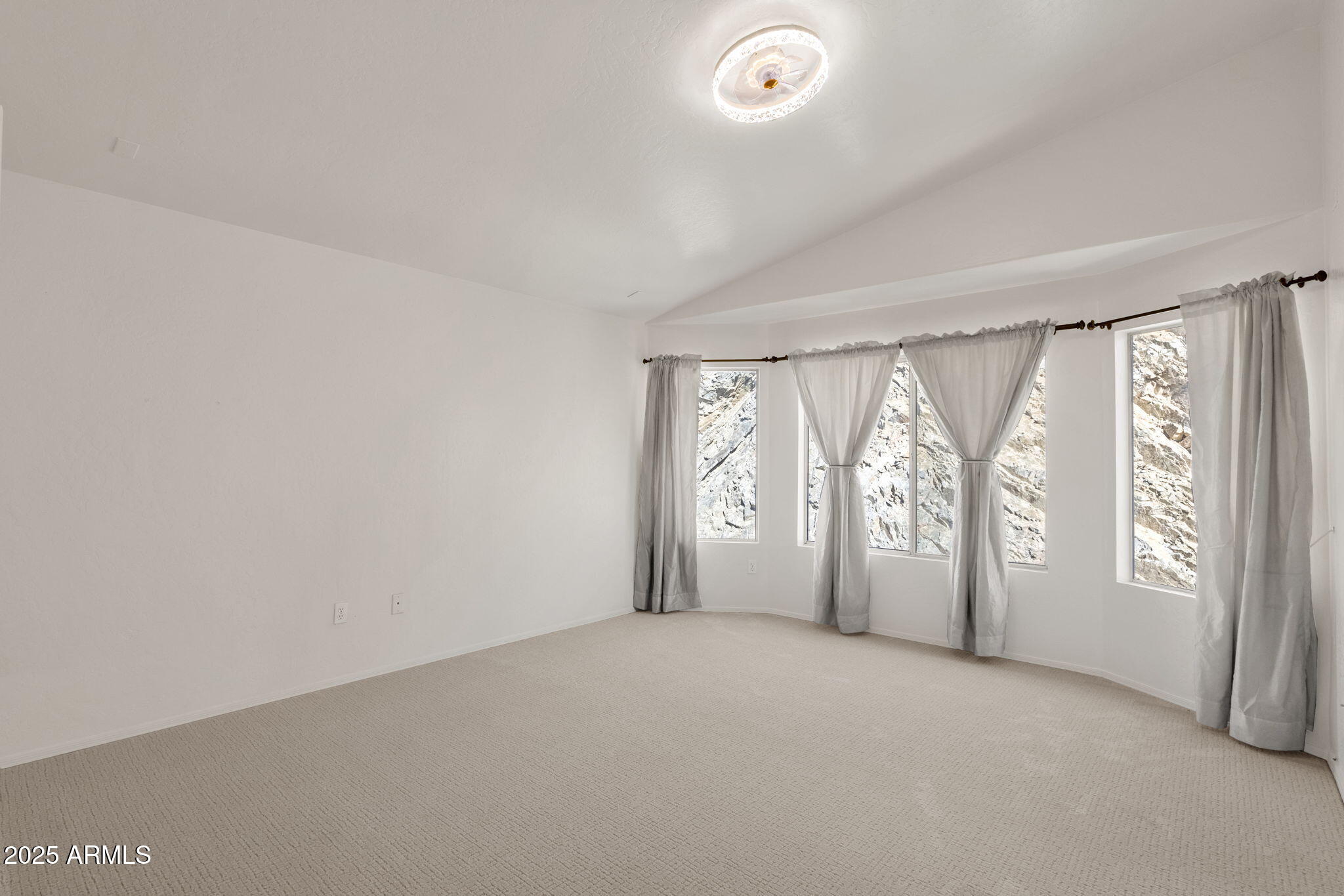 1452 E SOUTH FORK Drive, Phoenix