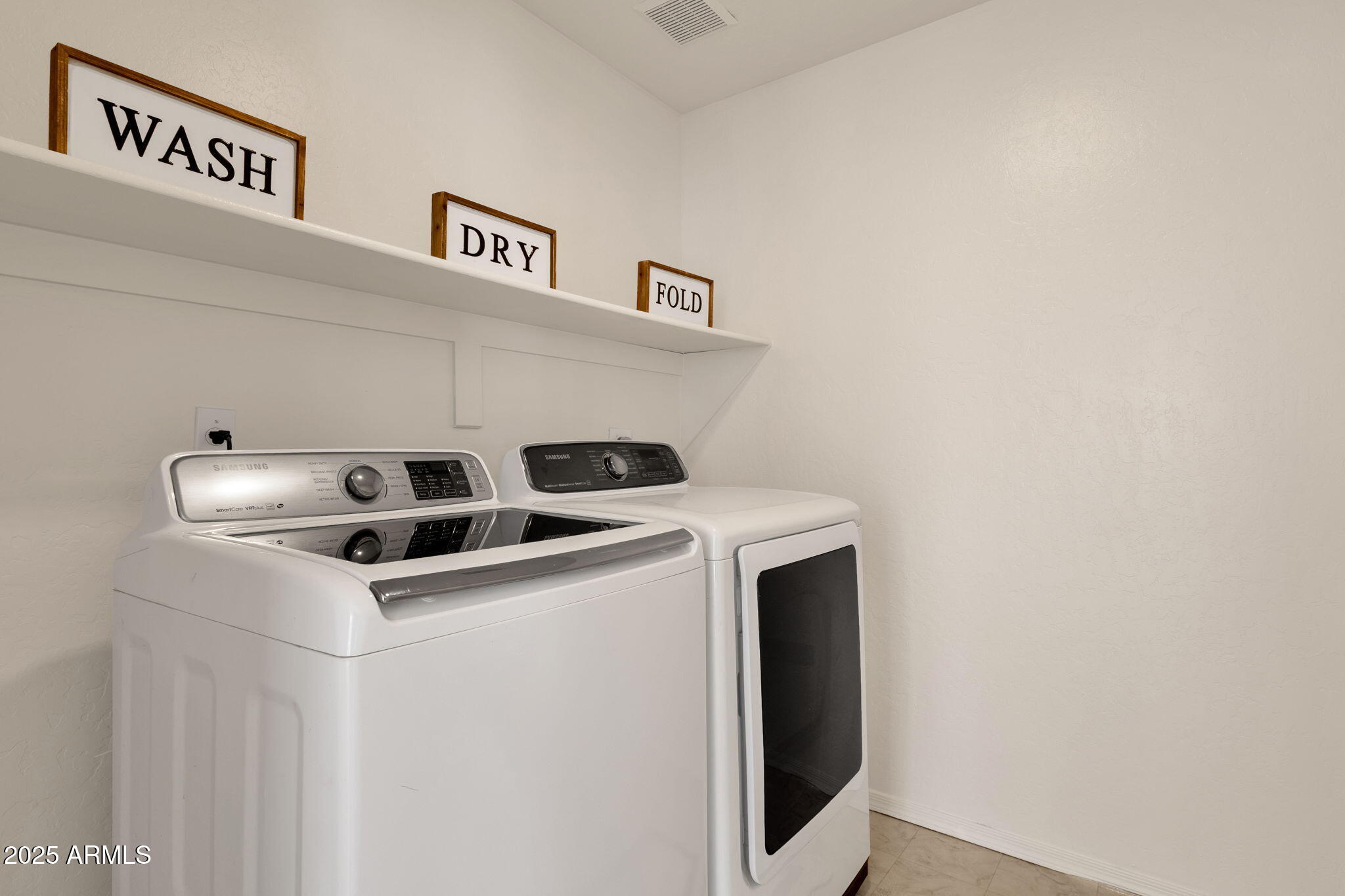 1452 E SOUTH FORK Drive, Phoenix