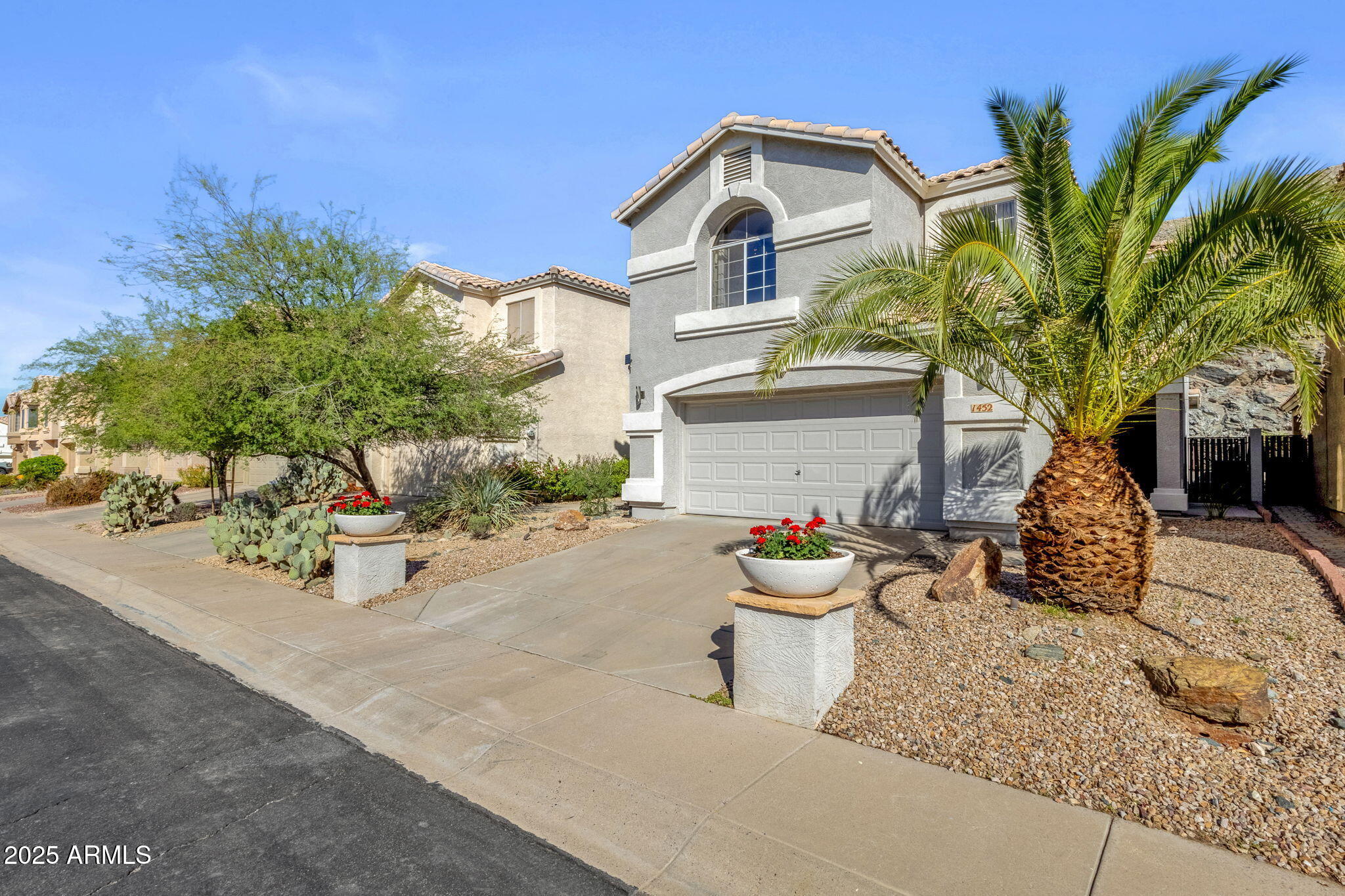 1452 E SOUTH FORK Drive, Phoenix