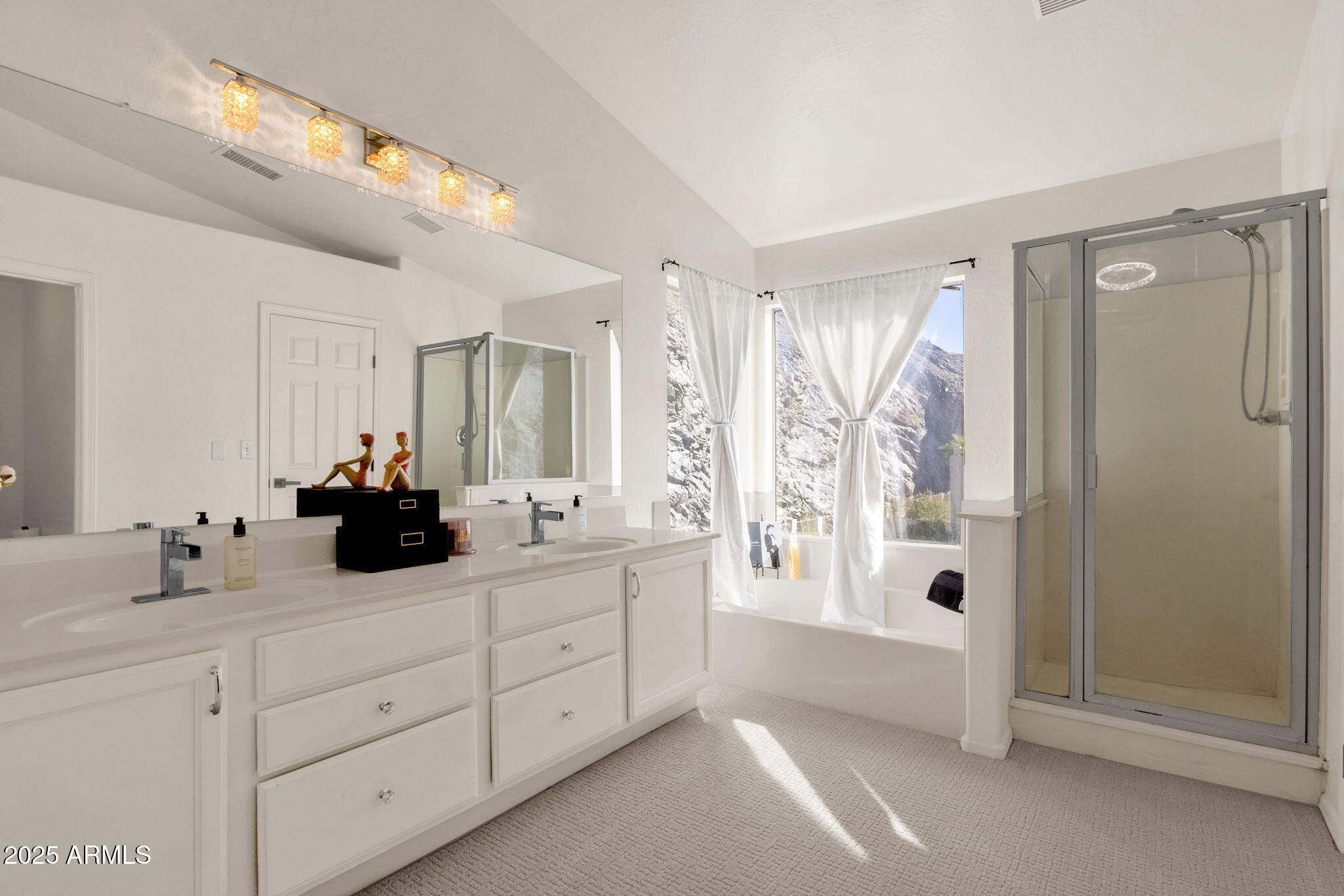 1452 E SOUTH FORK Drive, Phoenix