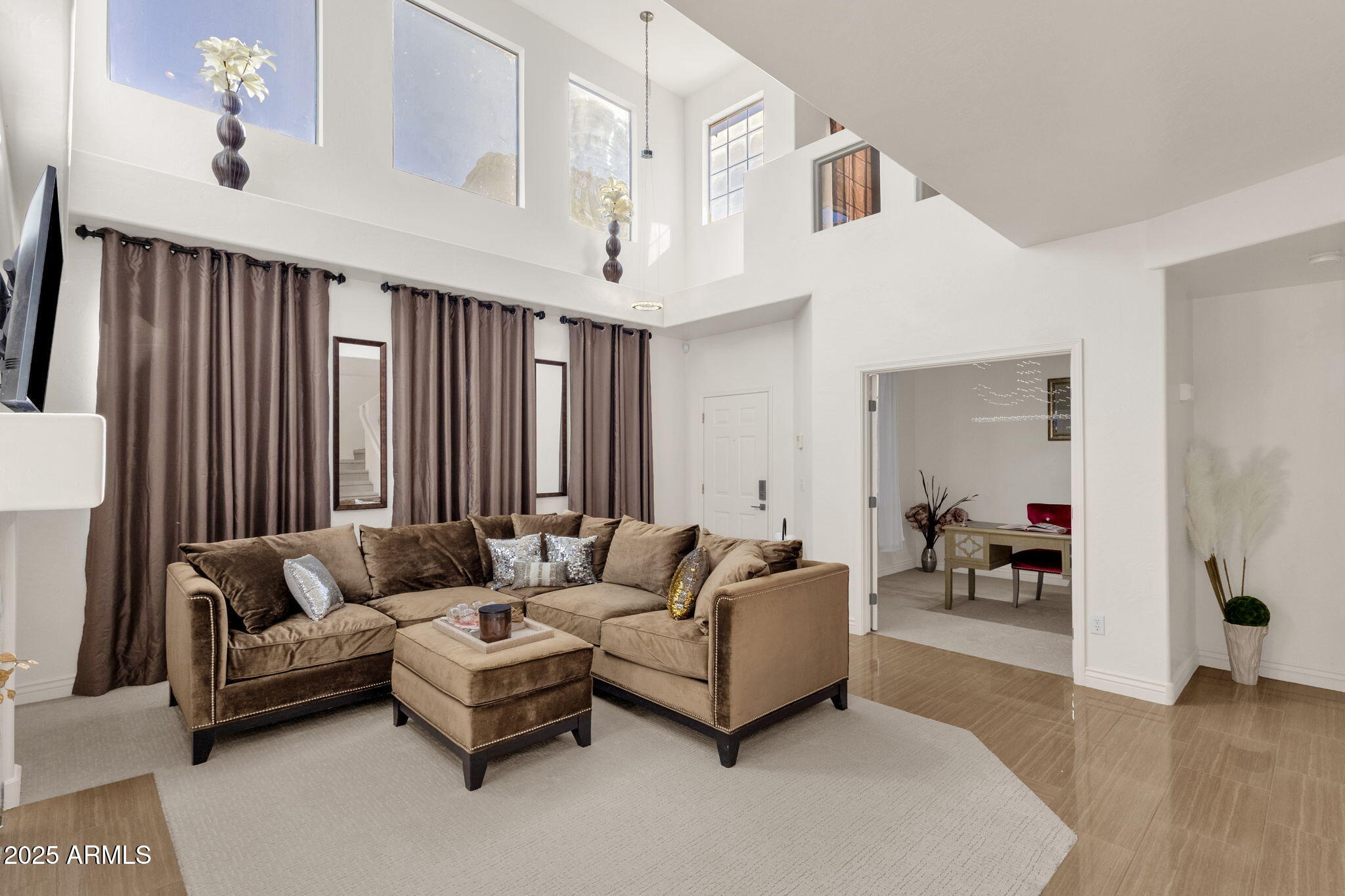 1452 E SOUTH FORK Drive, Phoenix