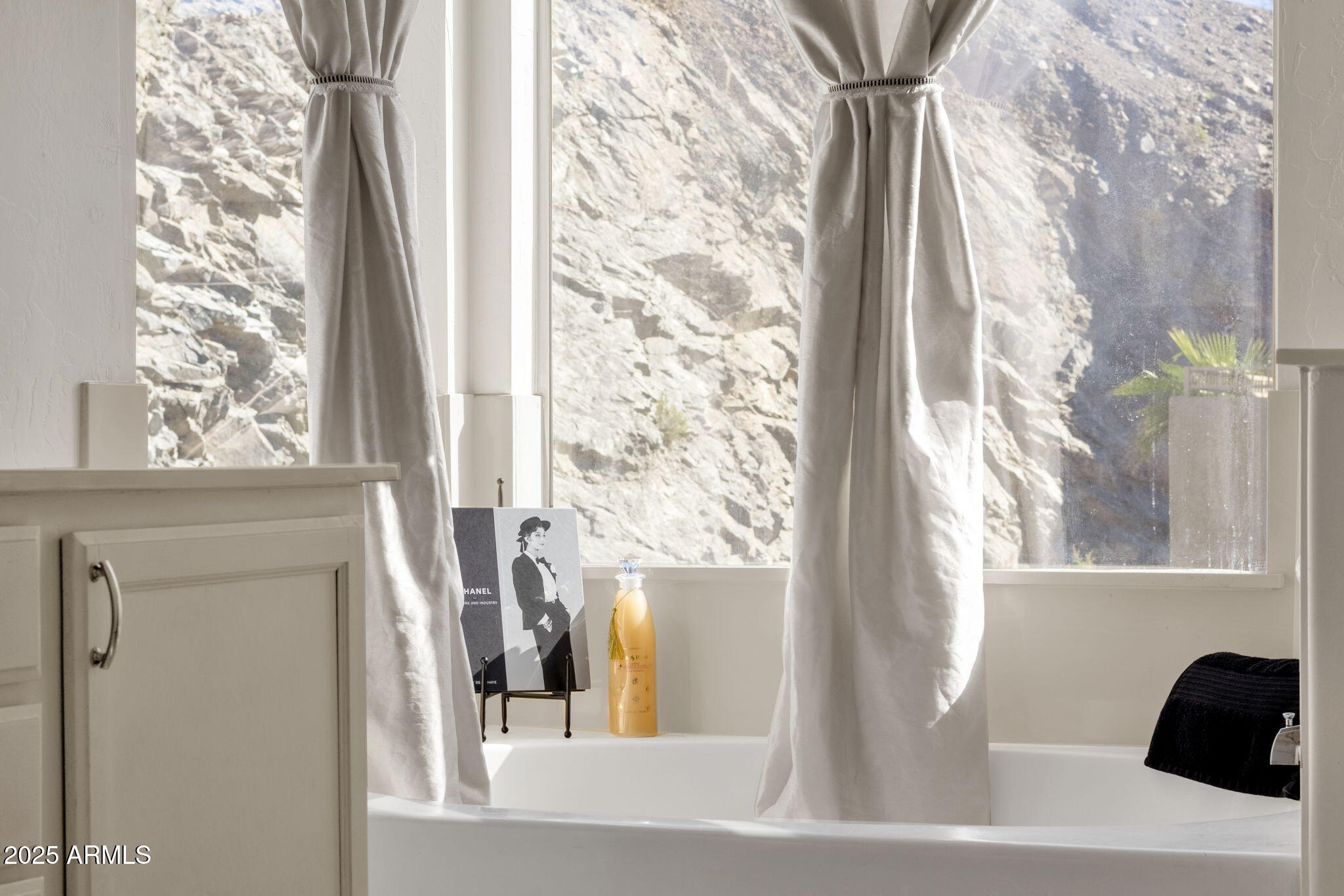 1452 E SOUTH FORK Drive, Phoenix