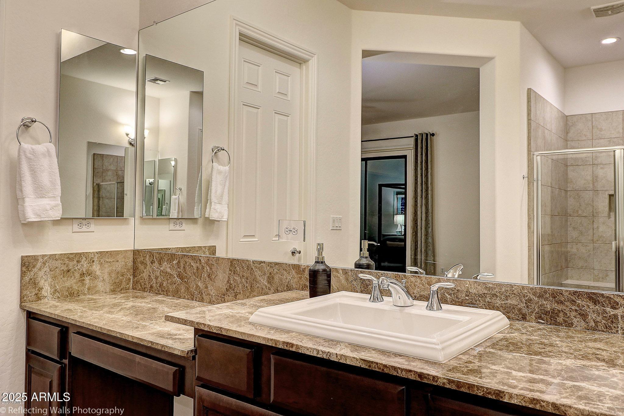 3163 E LOS ALTOS Court