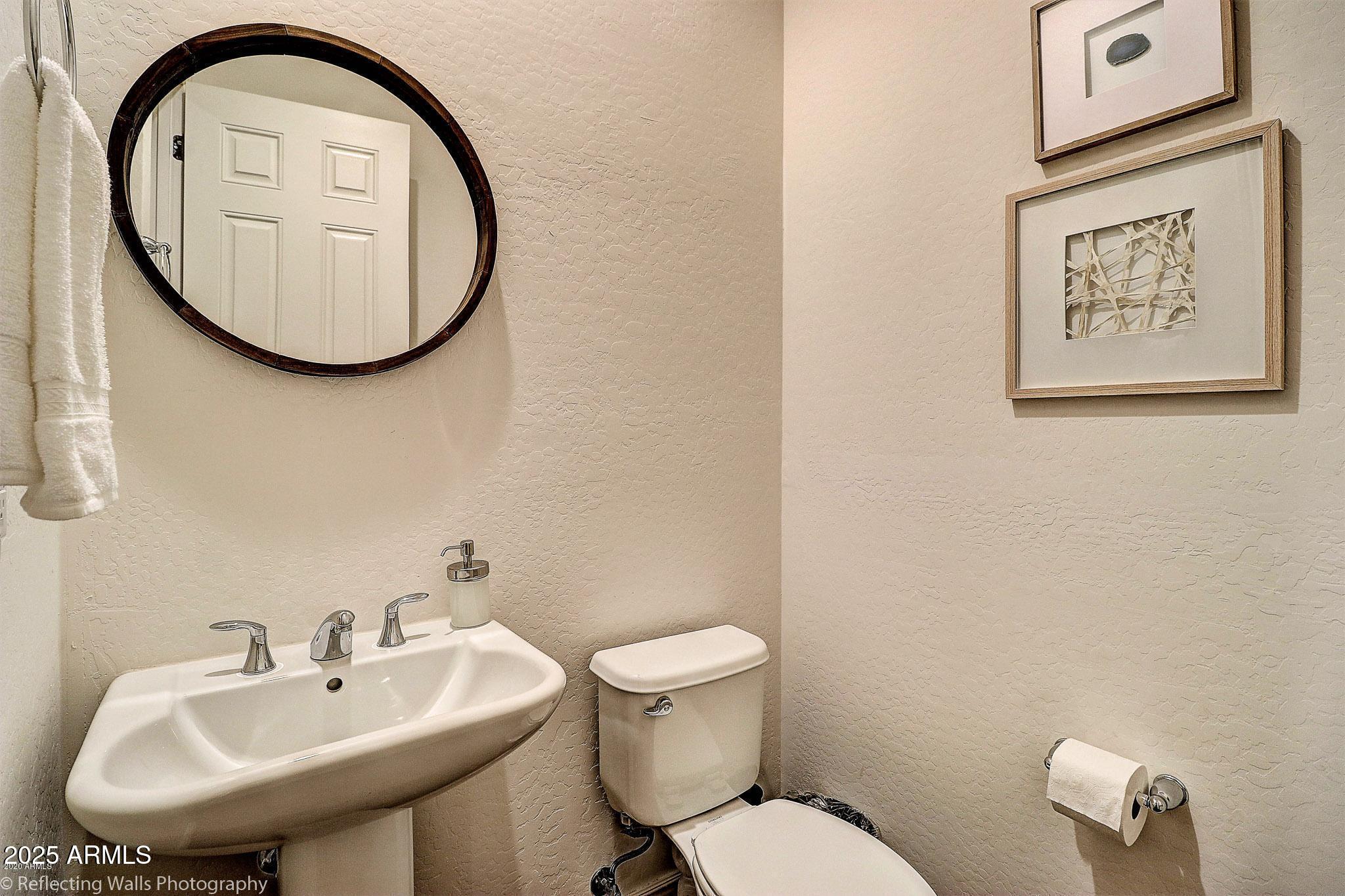 3163 E LOS ALTOS Court