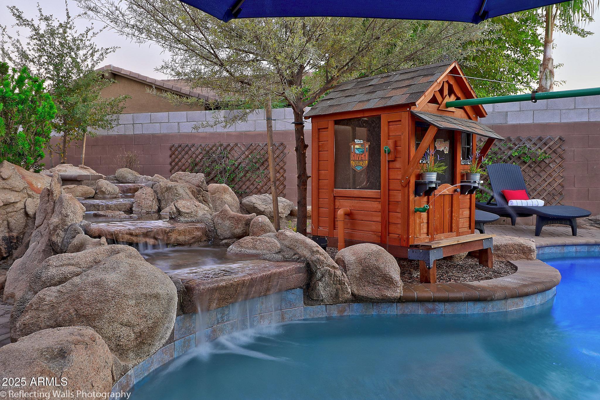 3163 E LOS ALTOS Court