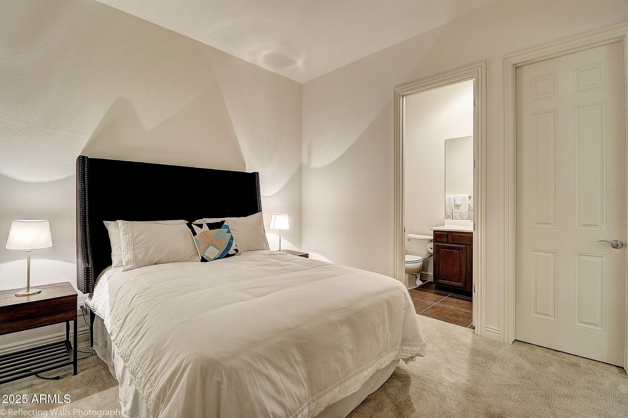 3163 E LOS ALTOS Court